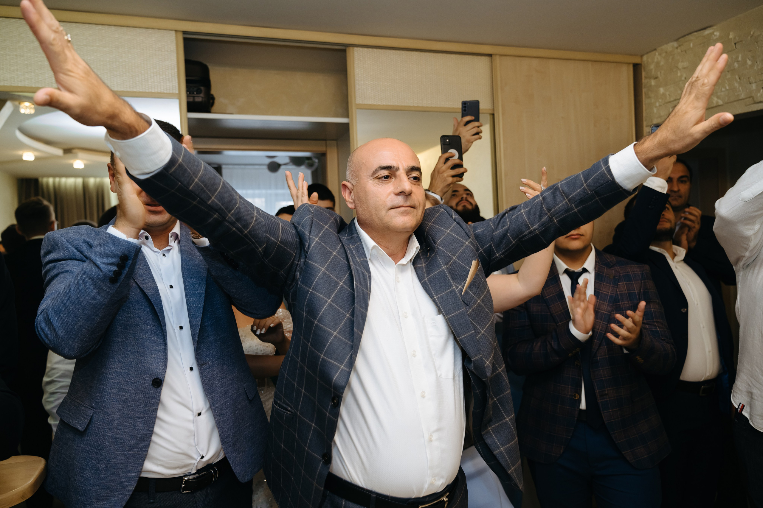 Карен и Сэда. Свадебный фотограф Красноярск Вязьминова Мария