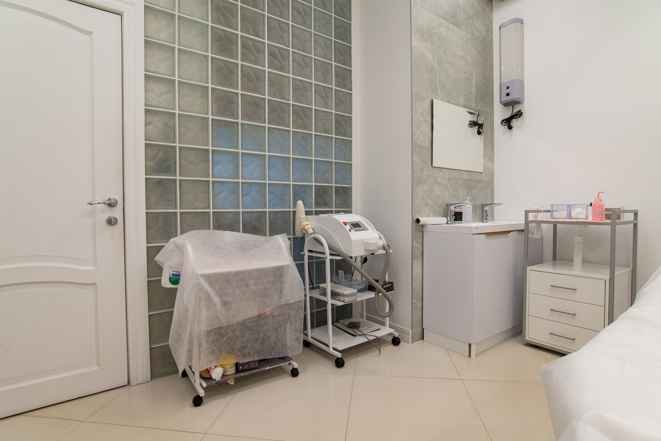 Интерьерная съёмка салонов красоты Makeup Tattoo. Репортажный и персональный фотограф в Москве