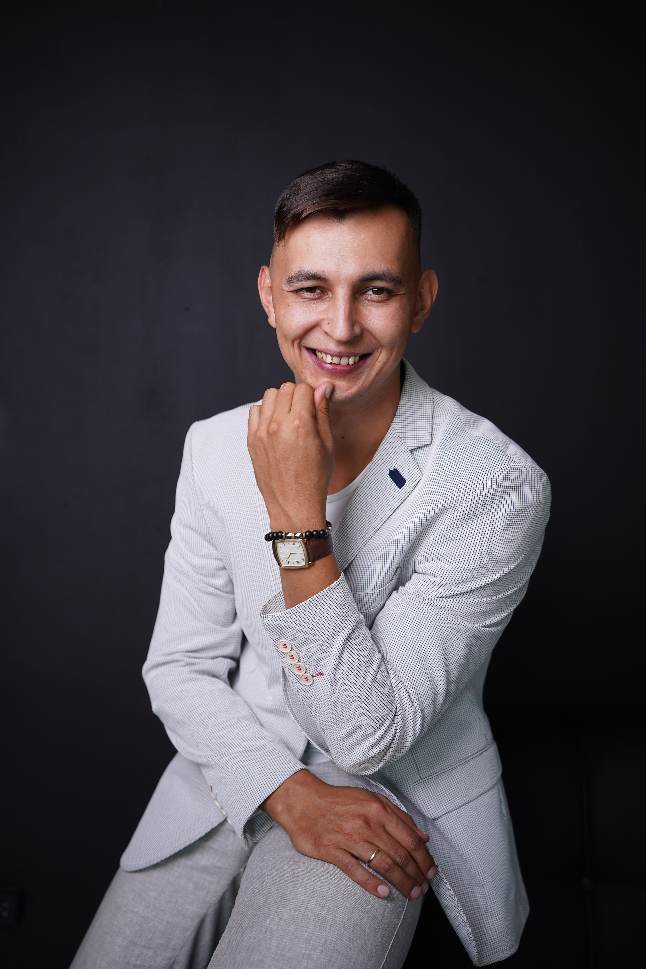 Ведущий раз. Свадебный и репортажный фотограф в Уфе и по России