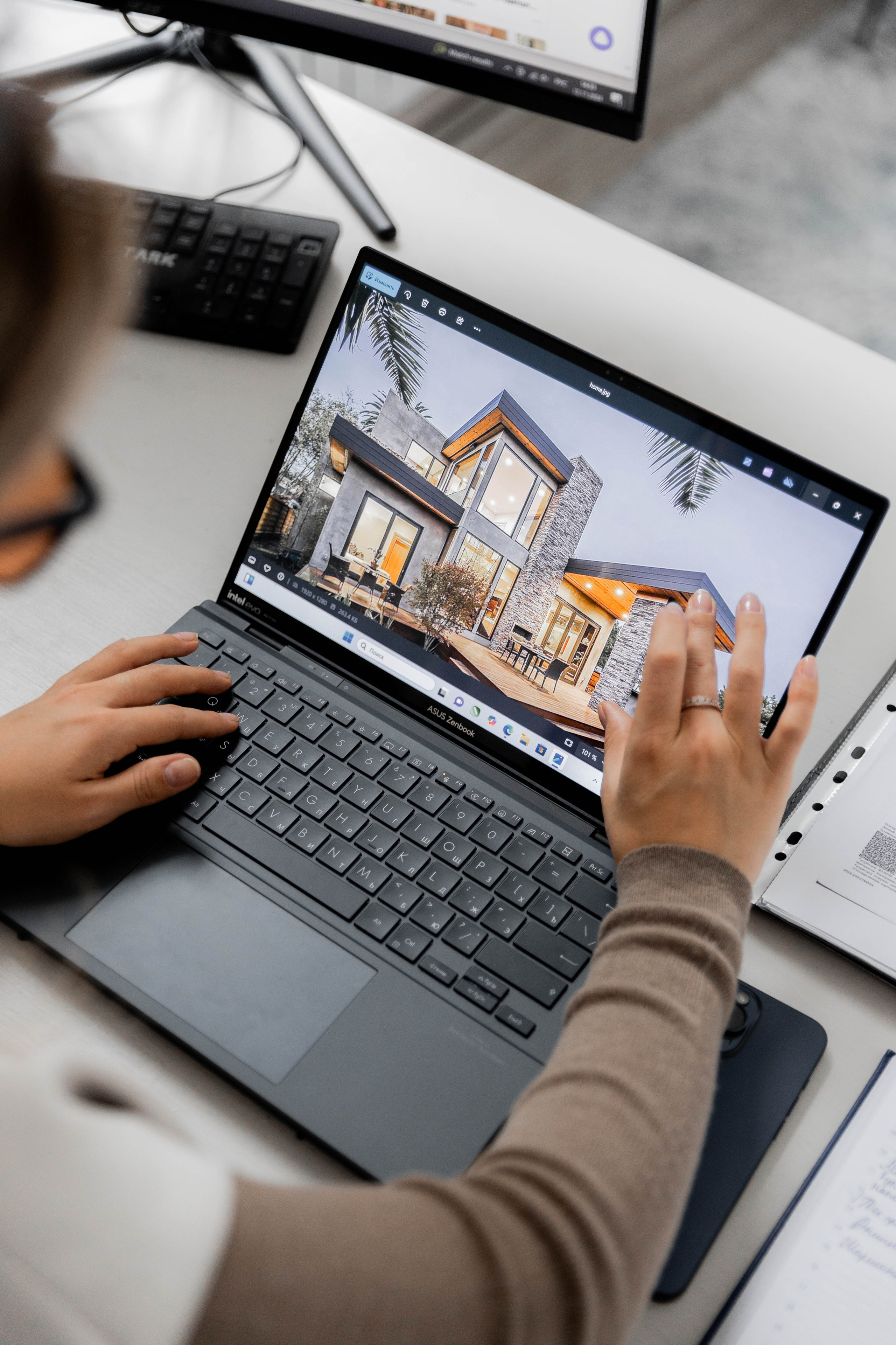 Айдана — дизайнер (архитектор)