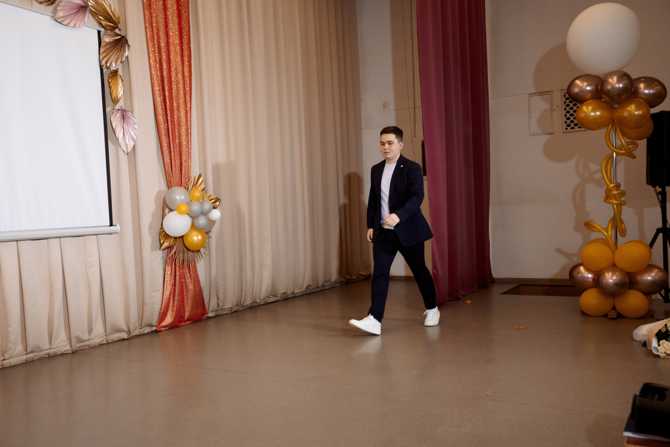 ВРУЧЕНИЕ АТТЕСТАТОВ: Пример. Все фото. Профессиональный фотограф в Ижевске Леша Петров