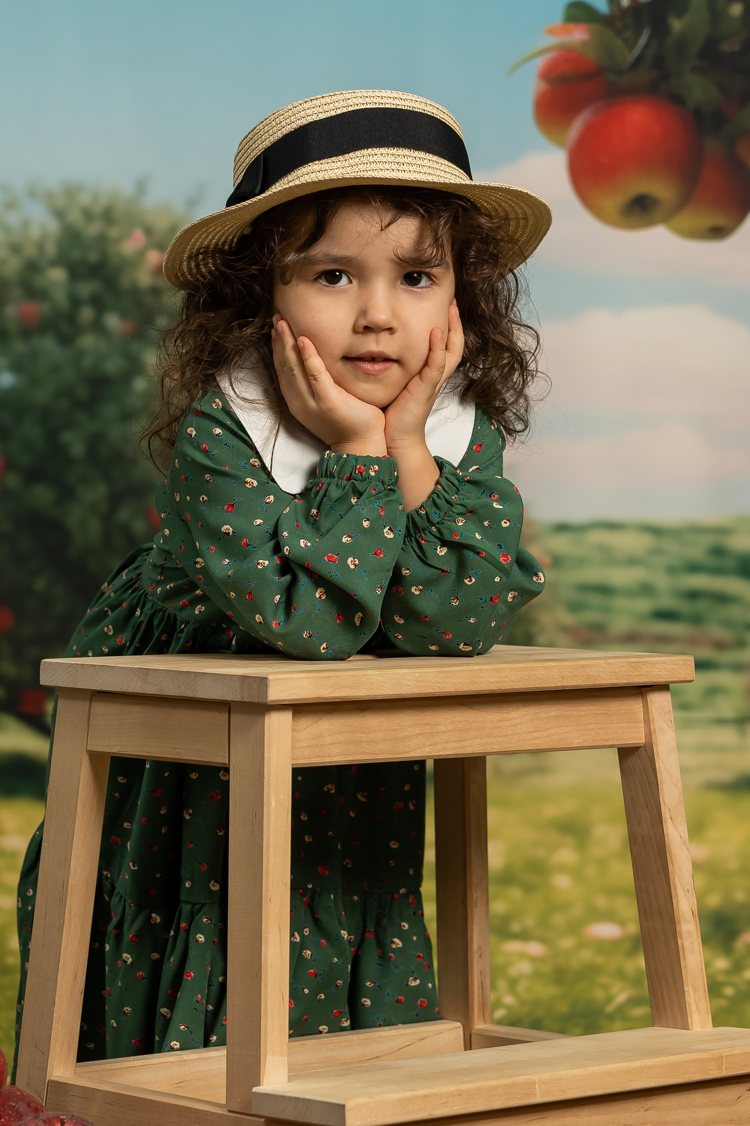 Выпускные альбомы. Akhmadeevmedia.ru