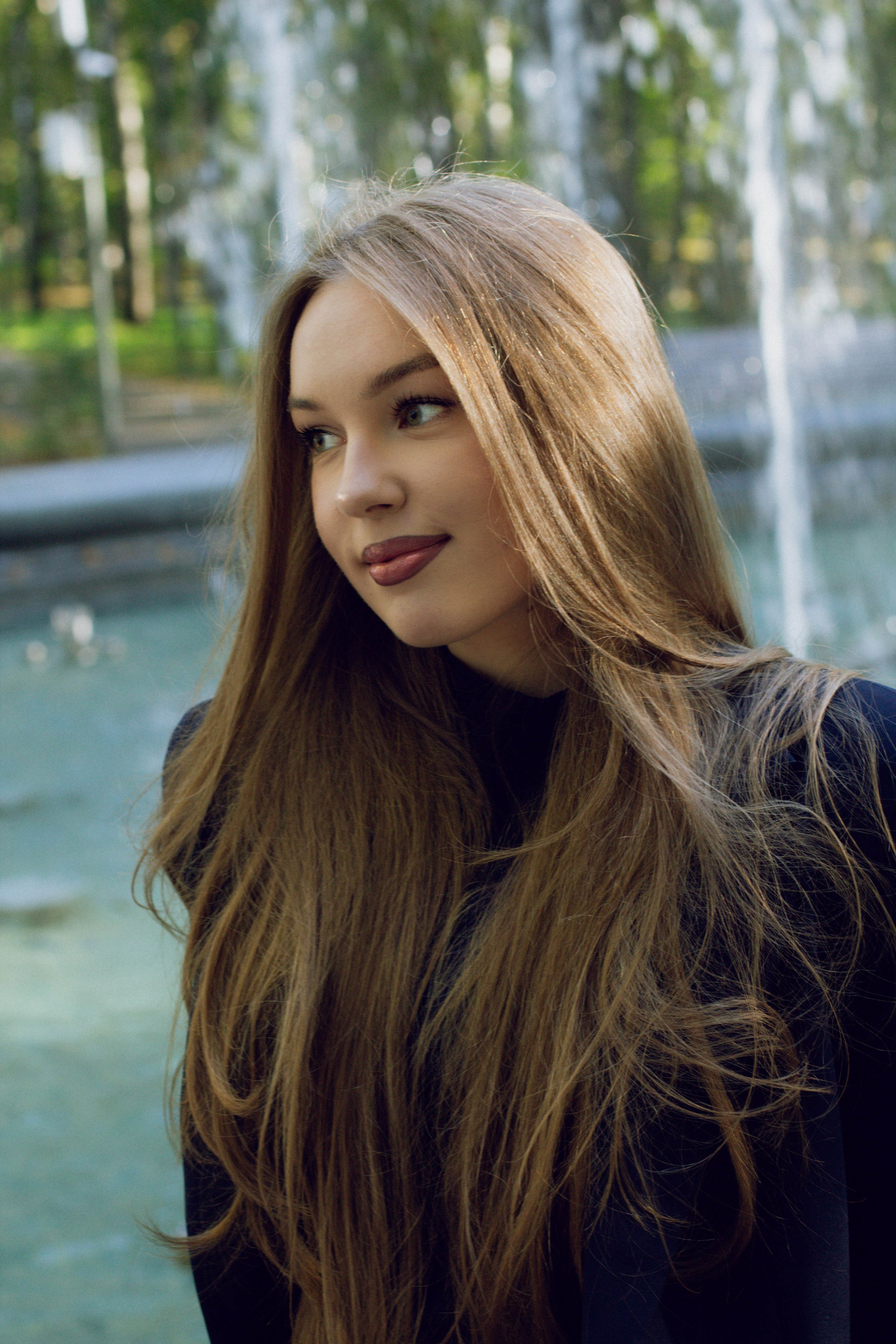 Sofiya. Я — Алёна и я фотографирую красиво (е)