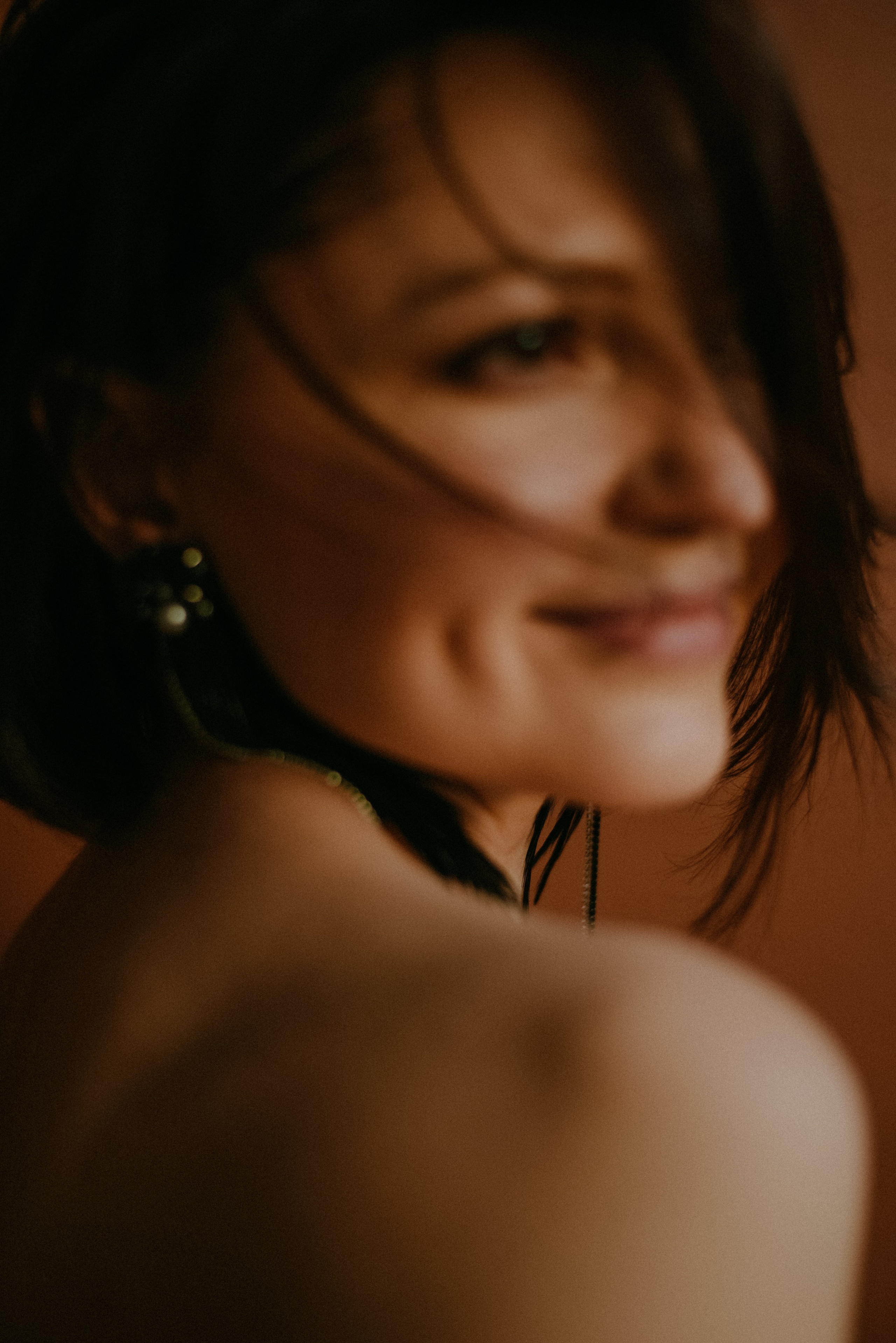 девушка в студи женская фотосессия в студии женская съемка