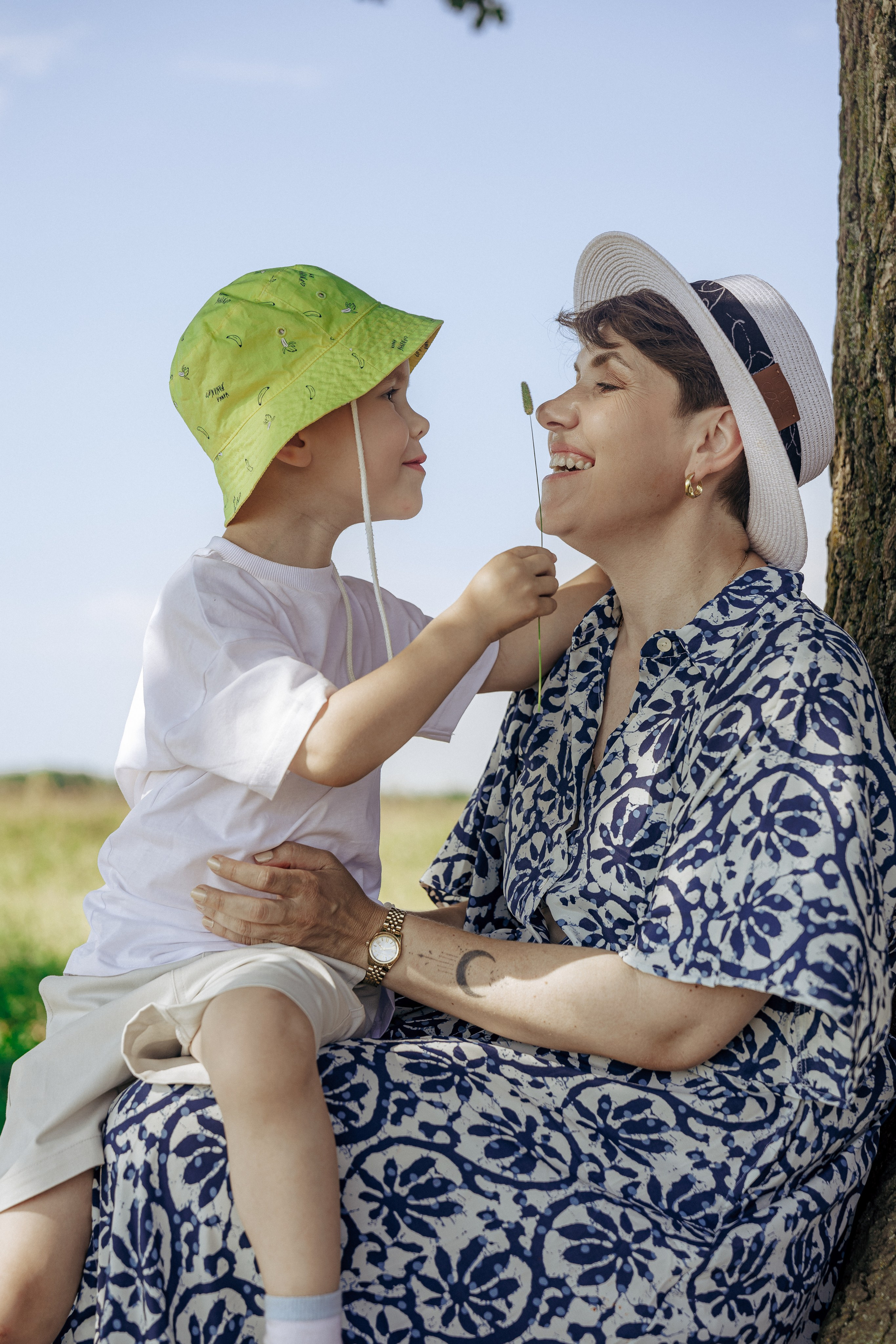 Семейный фотодень в фотостудии-даче, г. Пушкине и у легендарного Древа. Профессиональный фотограф в Санкт-Петербурге Александр Волосенцев