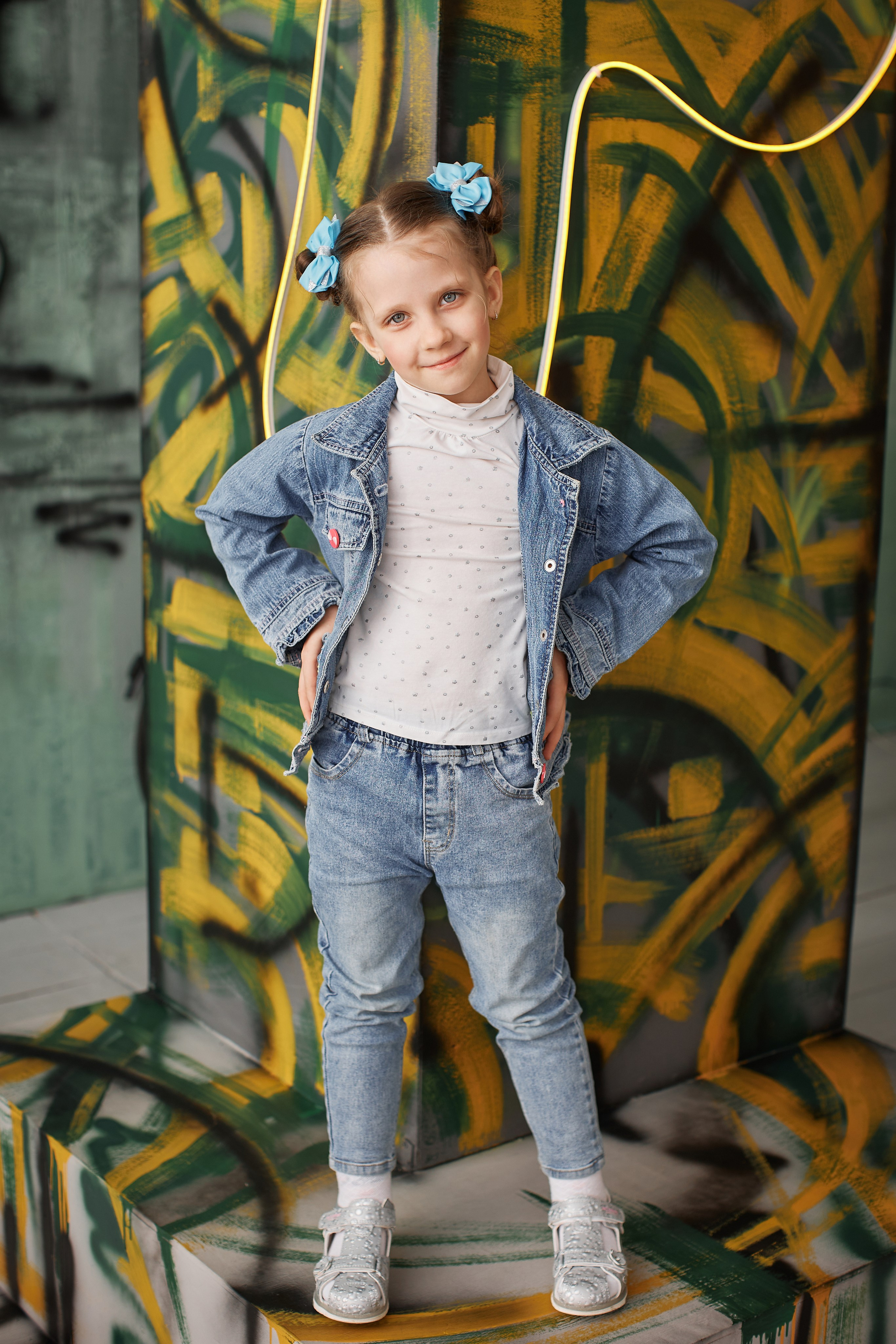 Портреты. Выпускные альбомы в городе Курган для всех