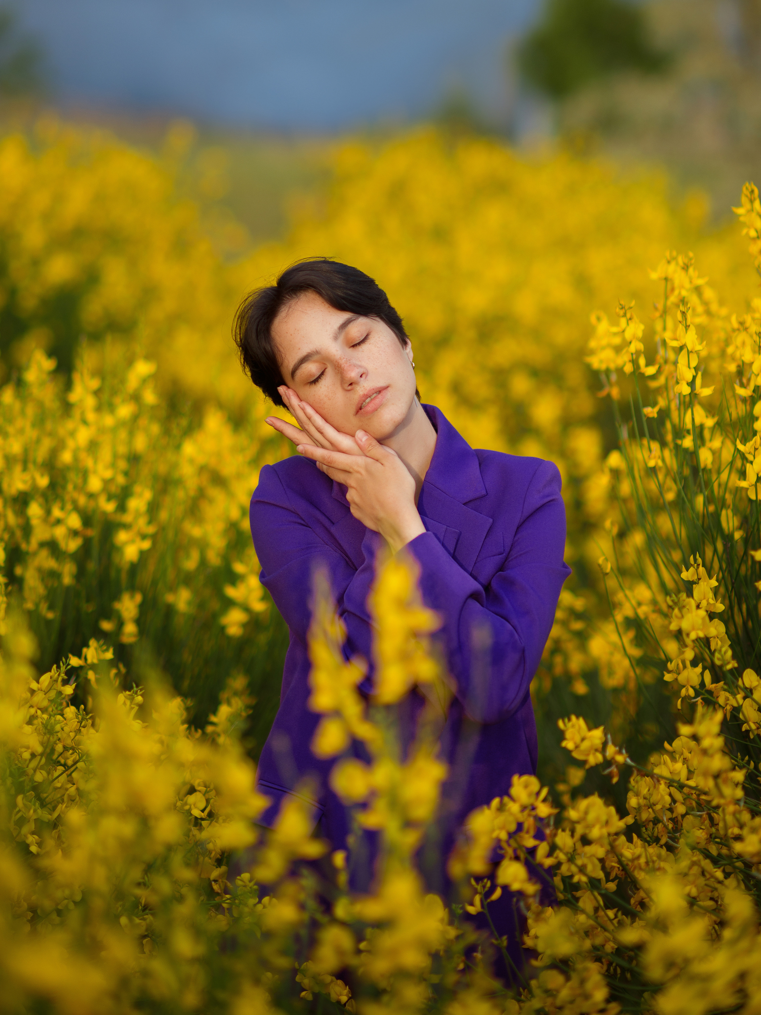 Фотосессия в цветущих растениях в Севастополе и Крыму. Уточнить, зарезервировать дату для фотосъемки +79788481042