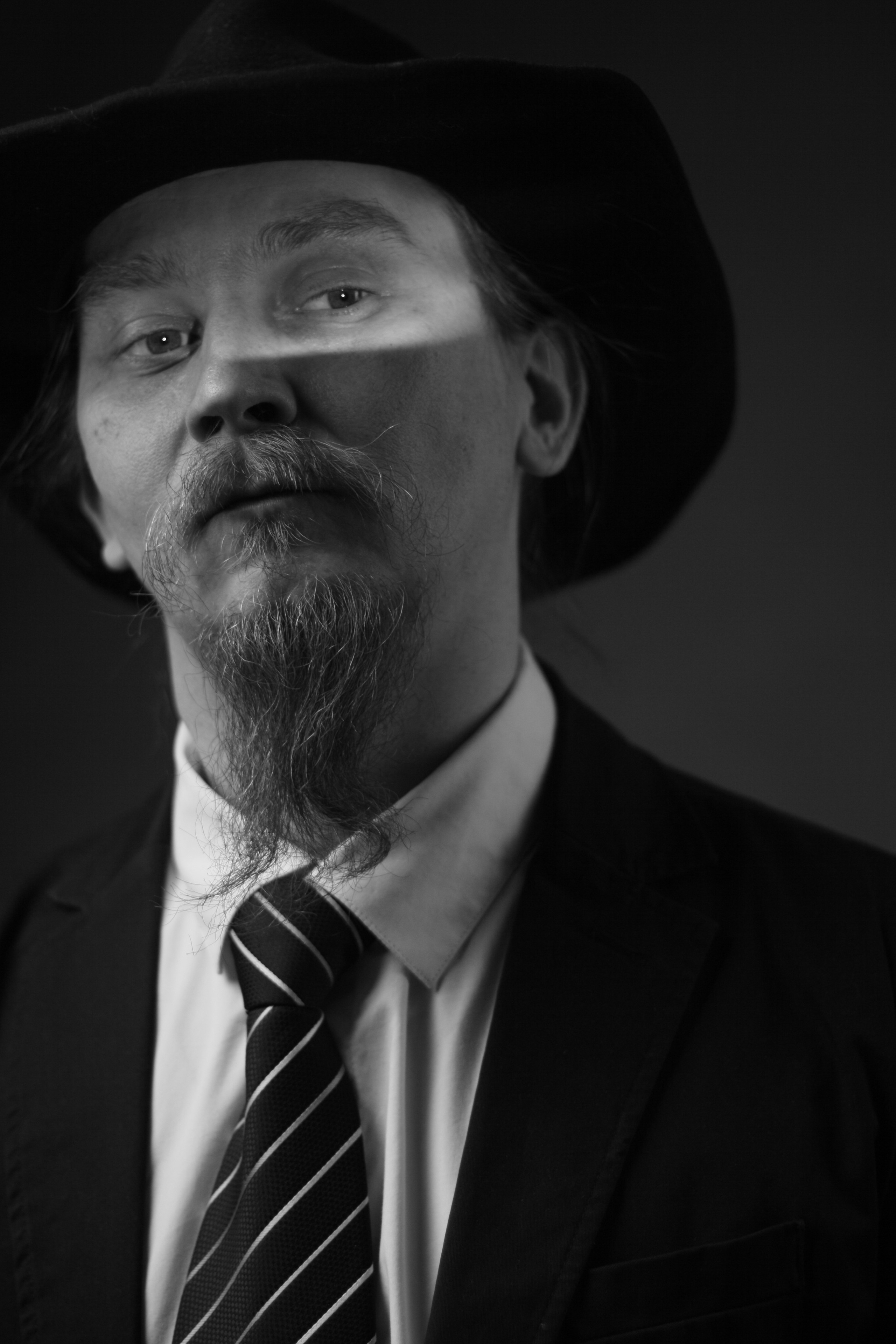 Паша. Главная