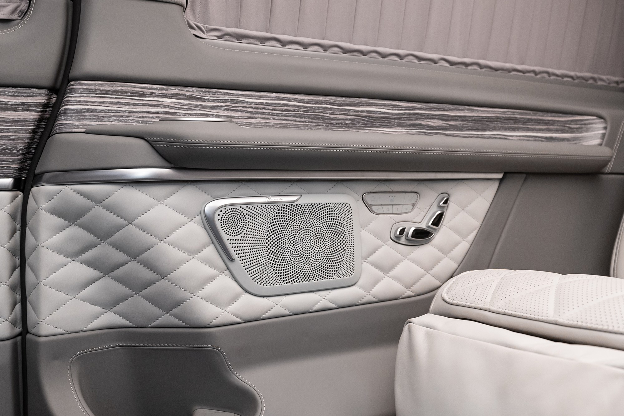 V-Class Glossy. Автомобильный фотограф в Москве | Базилев Александр