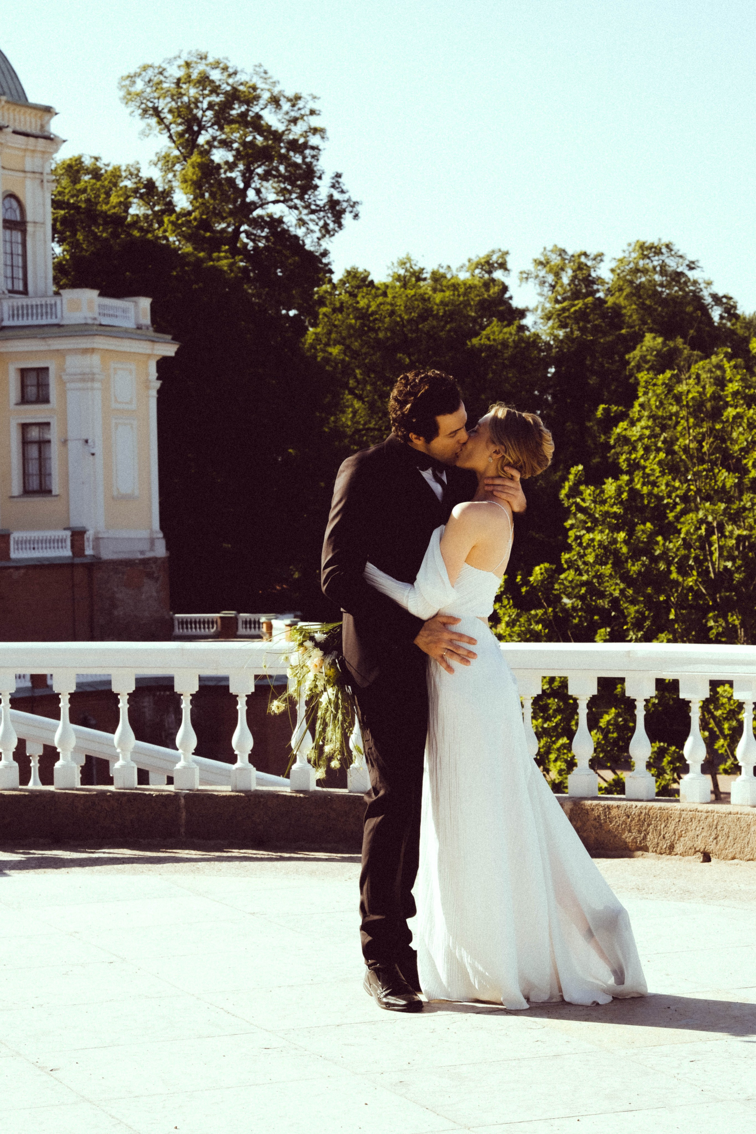 СВАДЕБНАЯ СЬЕМКА В ПАРКЕ ОРАНИЕНБАУМ. Профессиональный фотограф, Санкт-Петербург — Виктория Богомолова