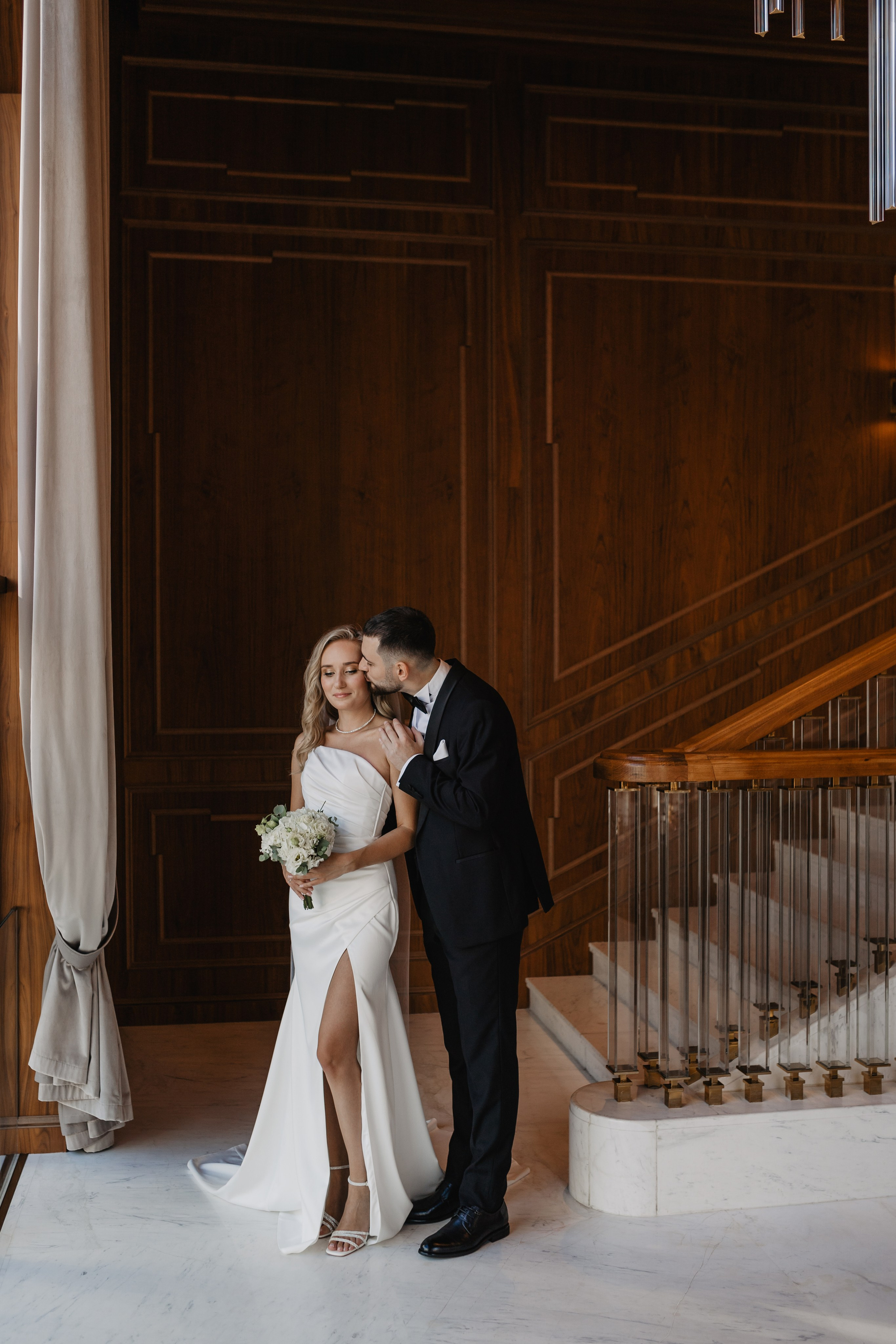 свадебная фотосессия в отеле Марриотт Империал Плаза