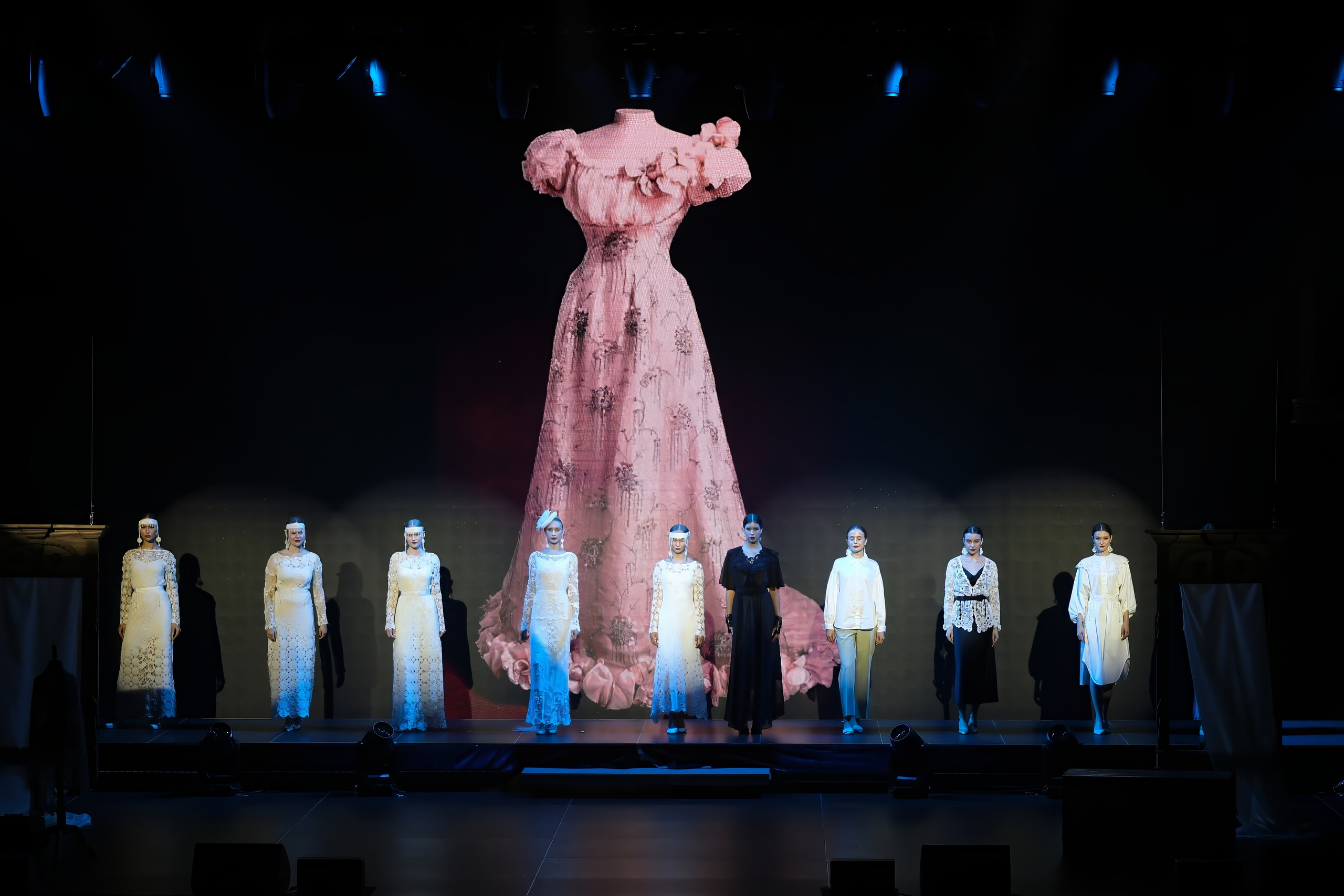 Подиумный спектакль «Стиль Надежды». Добро пожаловать в студию «Цифровой скульптор»  где искусство встречается с технологиями!