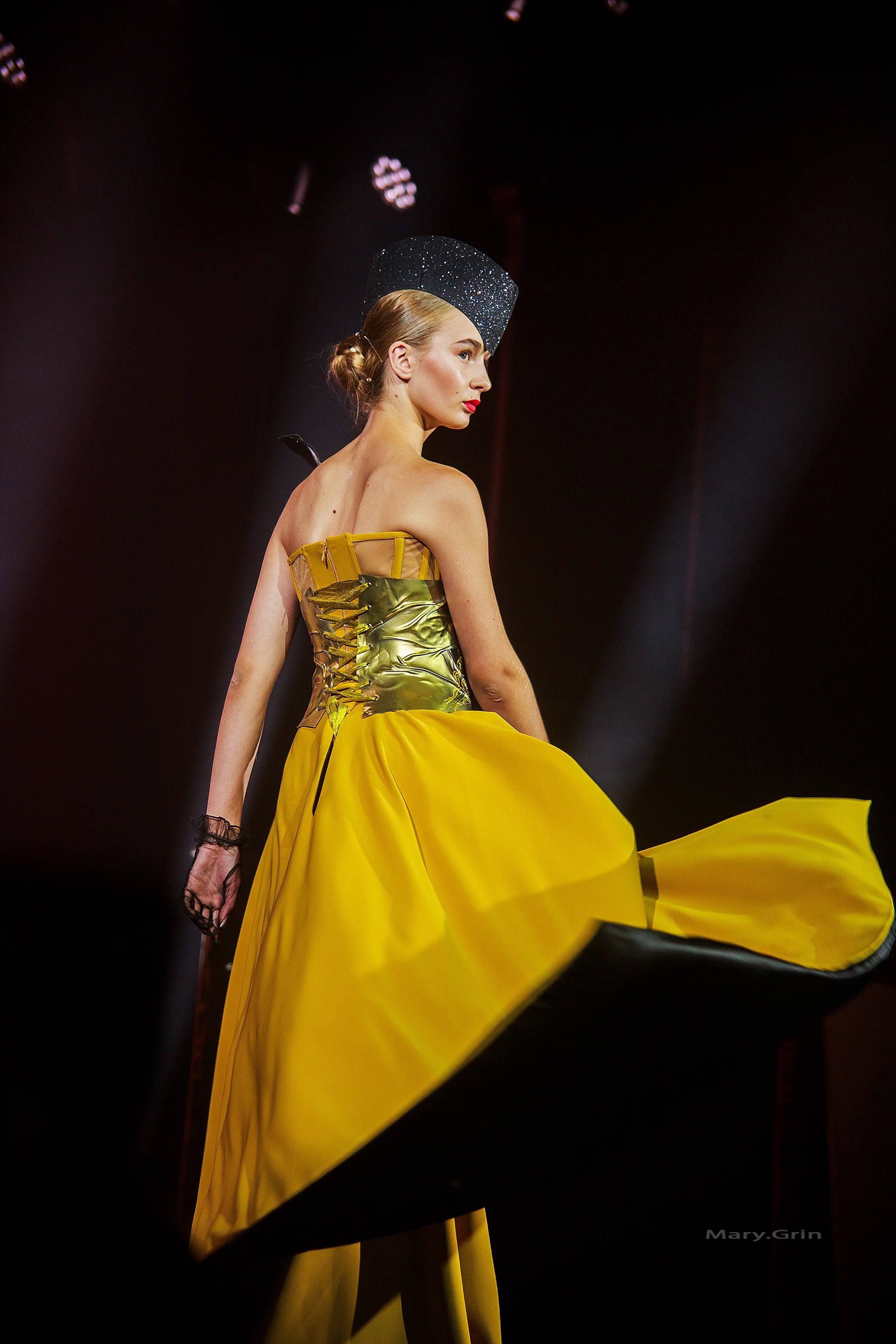 Подиумный спектакль «стиль Надежды» 2025. Детский и семейный фотограф, фотограф мероприятий Нижний Новгород