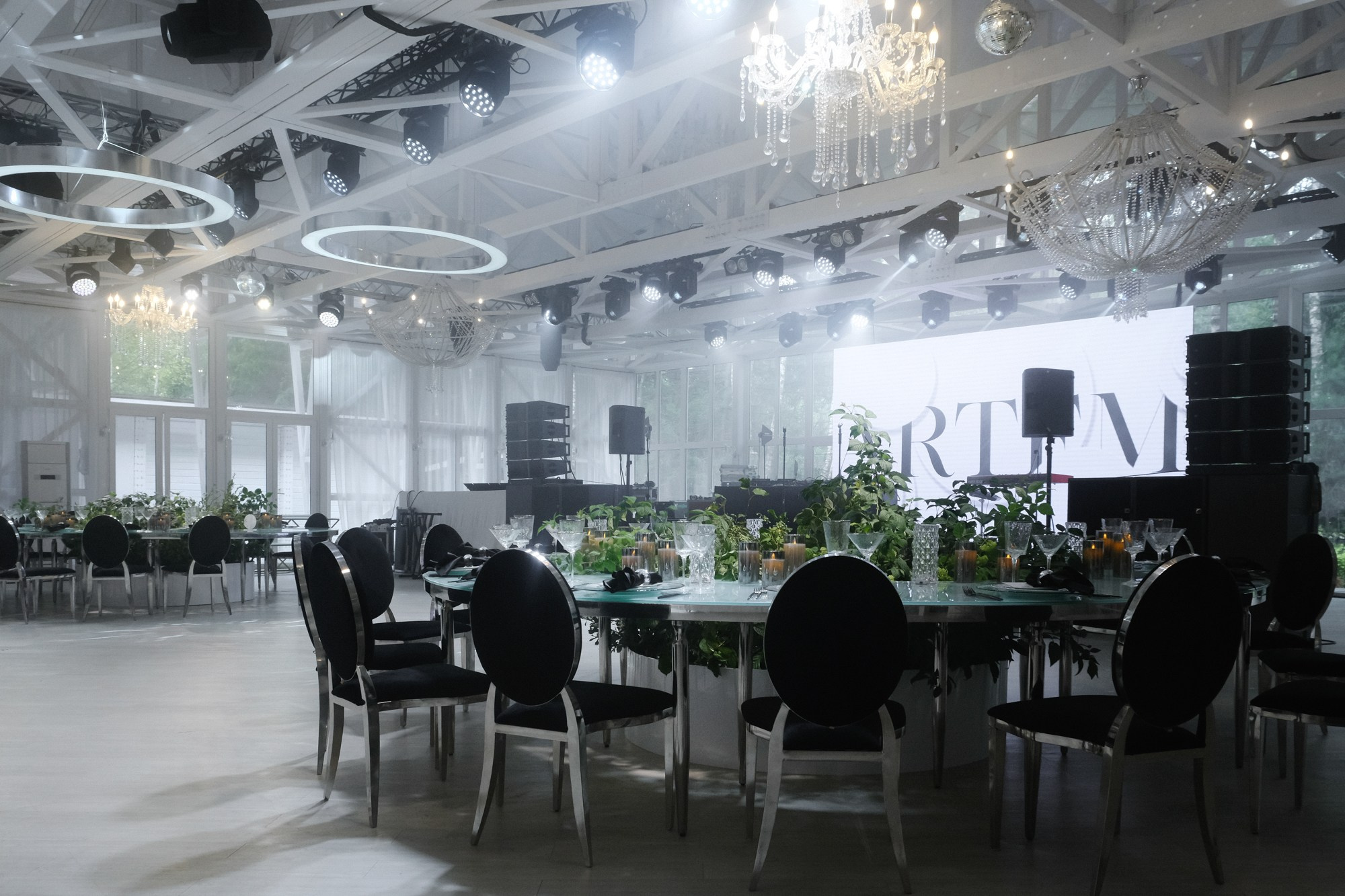 35 лет — Артем Дзюба / New Look Decor. Основное