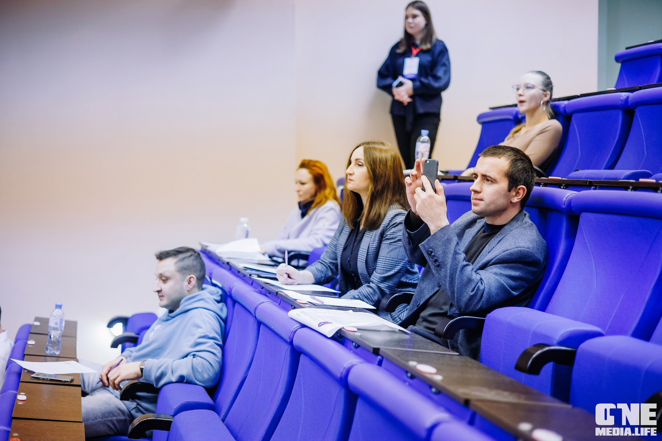 Фоторепортаж с Правового диктанта для предпринимателей. One Media Life: фоторепортажи, фотоотчеты с мероприятий и заведений