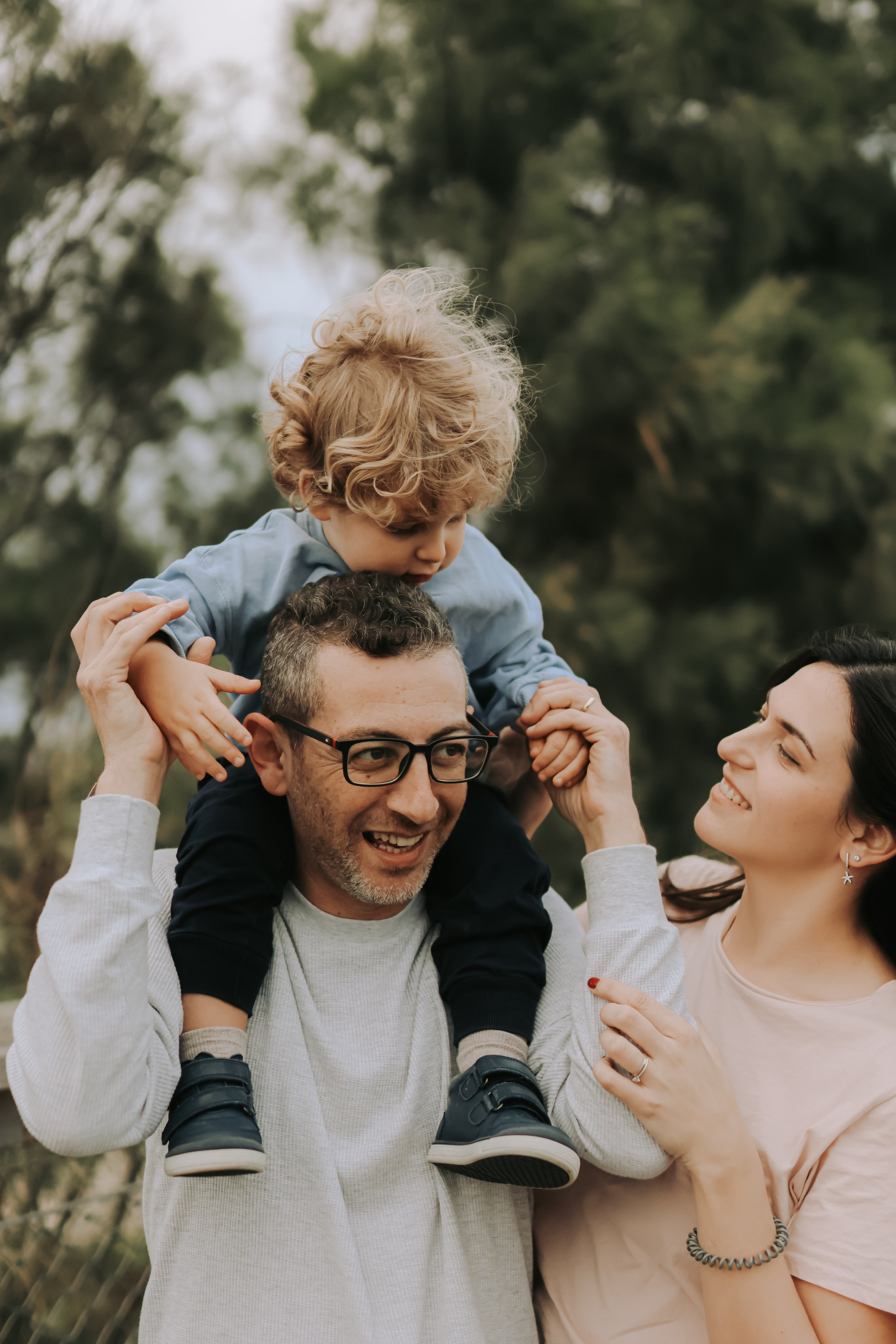 Eithan's family, Tel Aviv | February 2026. Photographer in Israel Alice Milchin