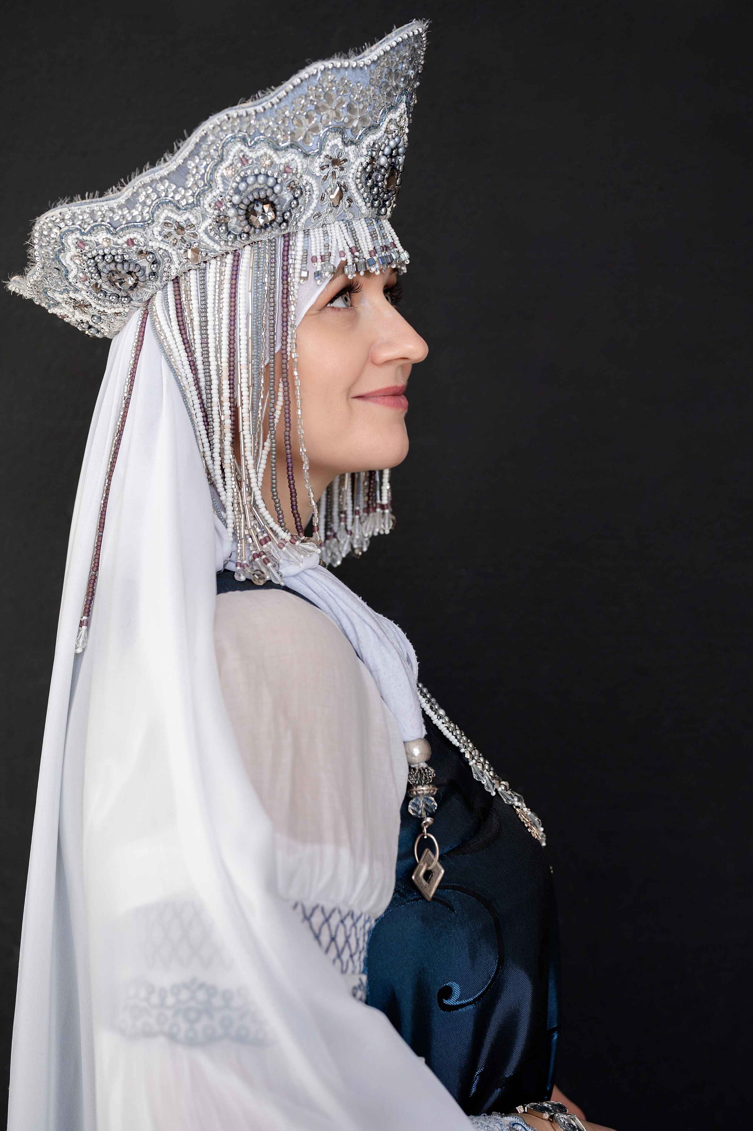 Фотосессия в русском национальном наряде. Фотограф Юлия Кондратьева