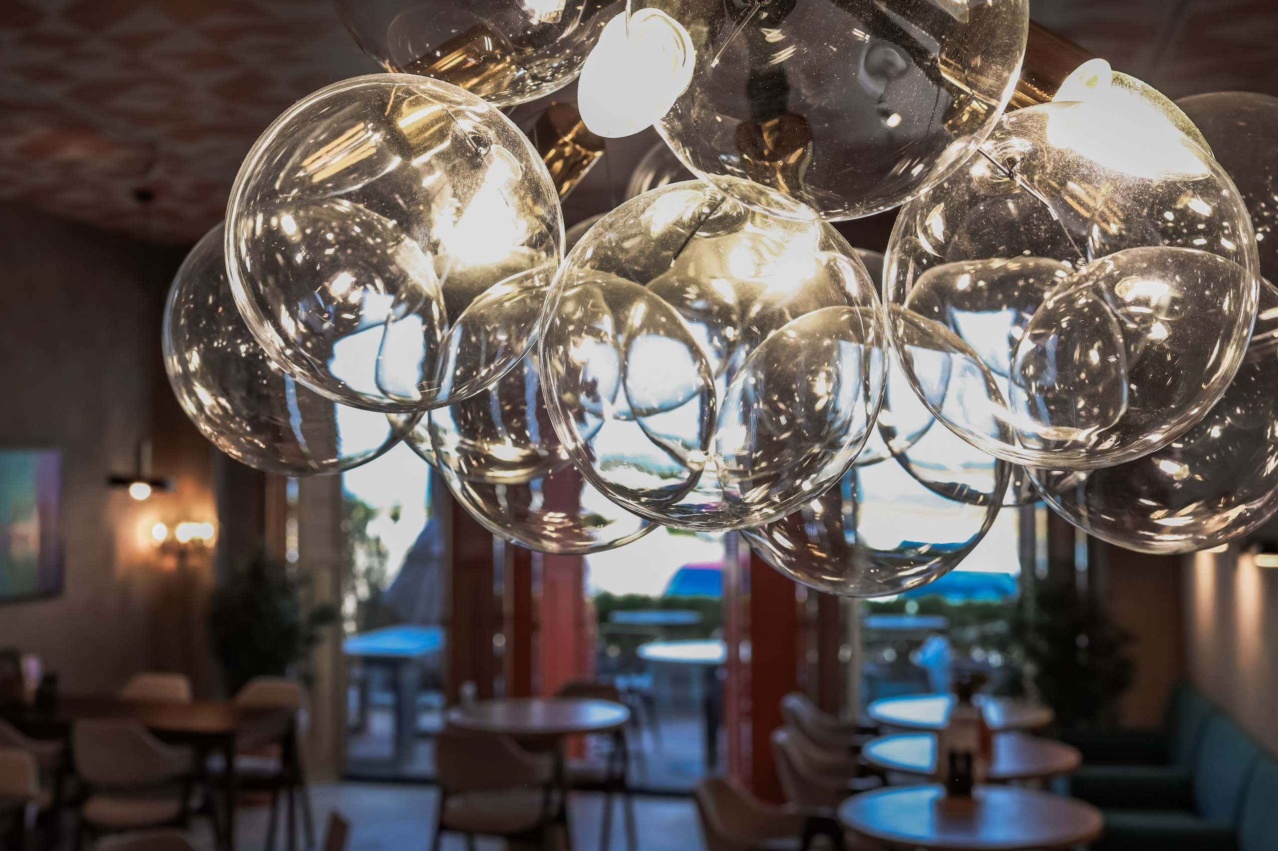 Тамань. Женский портрет и немного больше в Санкт-Петербурге