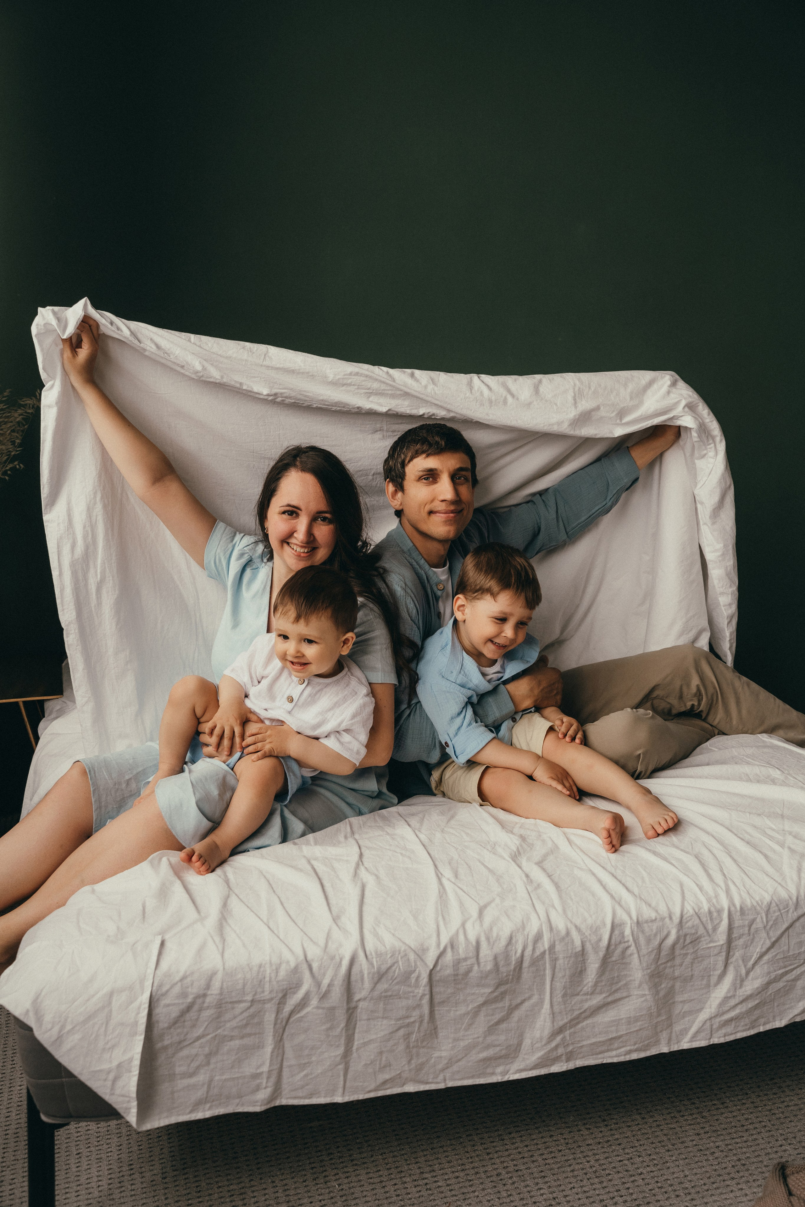 Дима, Настя, Макар и Серофим. Семейный фотограф • Домашние съемки в Нижнем Новгороде