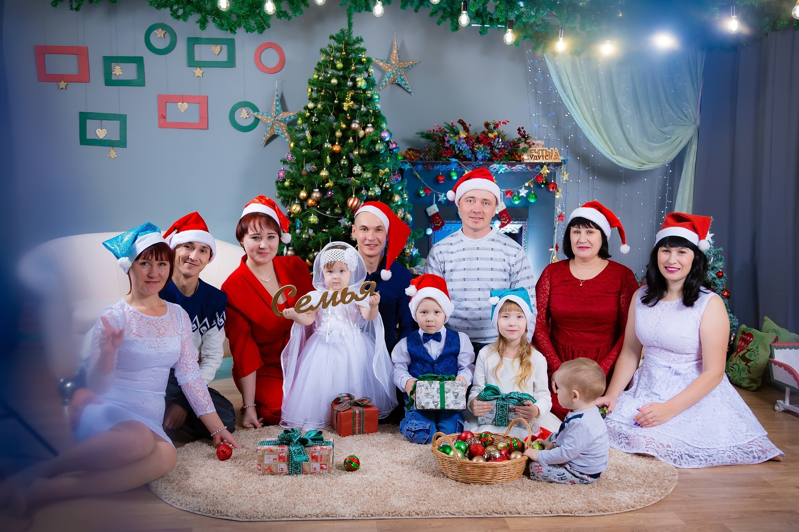 © Фотостудия "Олеся". Все права защищены. "Любое использование или копирование материалов или элементов дизайна сайта допускается только с разрешения правообладателя и со ссылкой на источник".