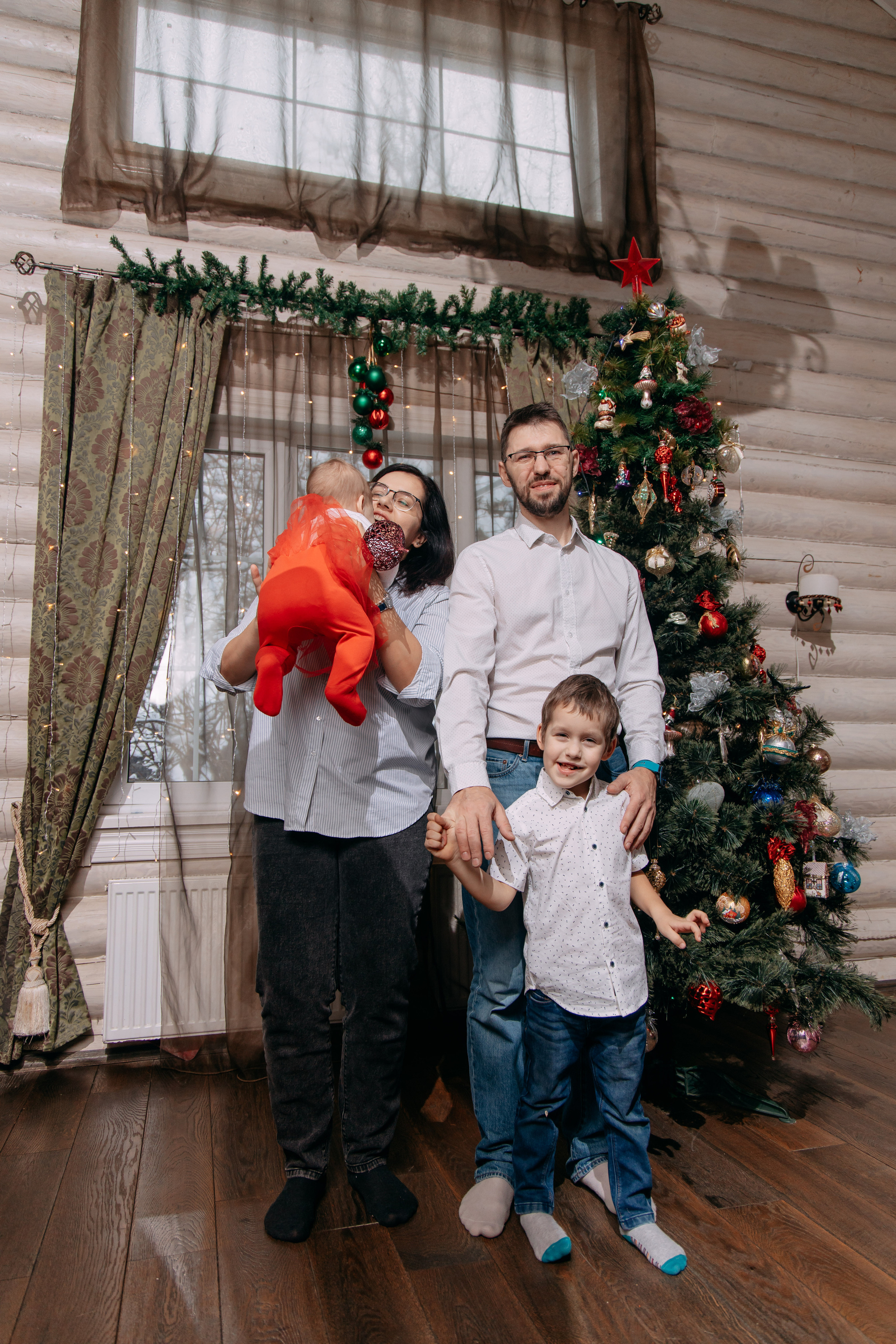 Новогодняя фотосъемка на дому, 4 семьи. Фото и видео съемка. Андрей Ионов
