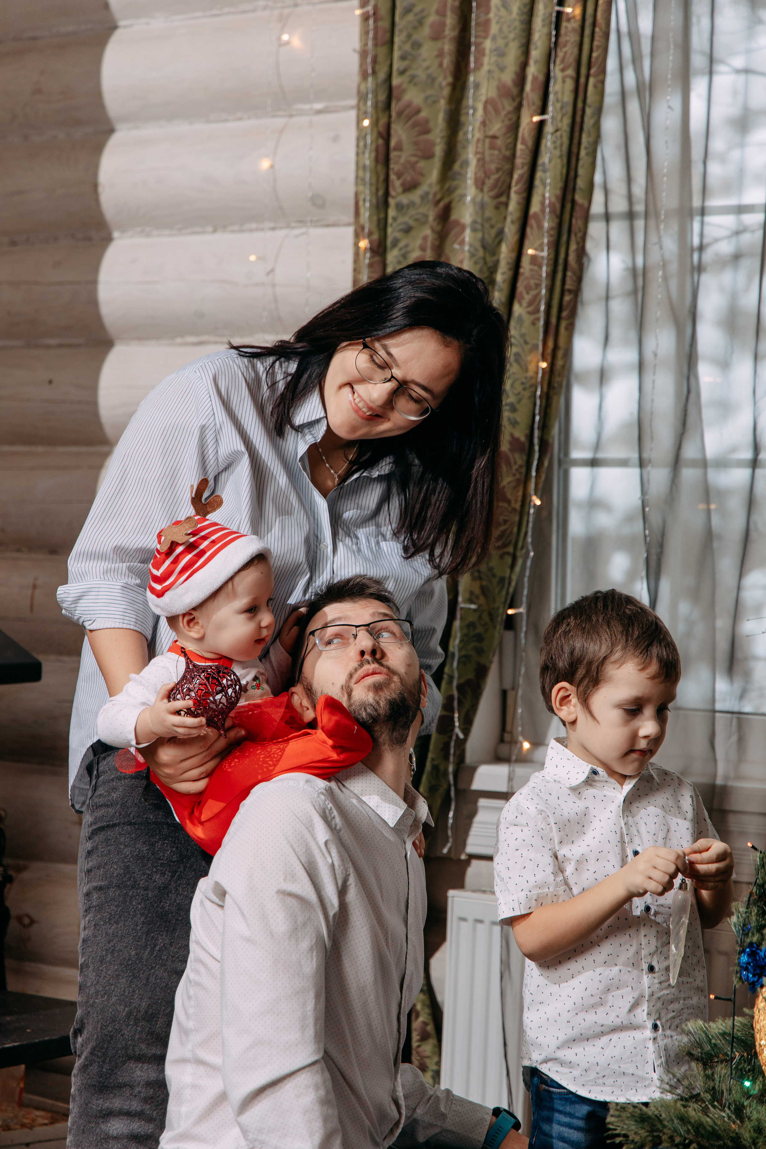 Новогодняя фотосъемка на дому, 4 семьи. Фото и видео съемка. Андрей Ионов