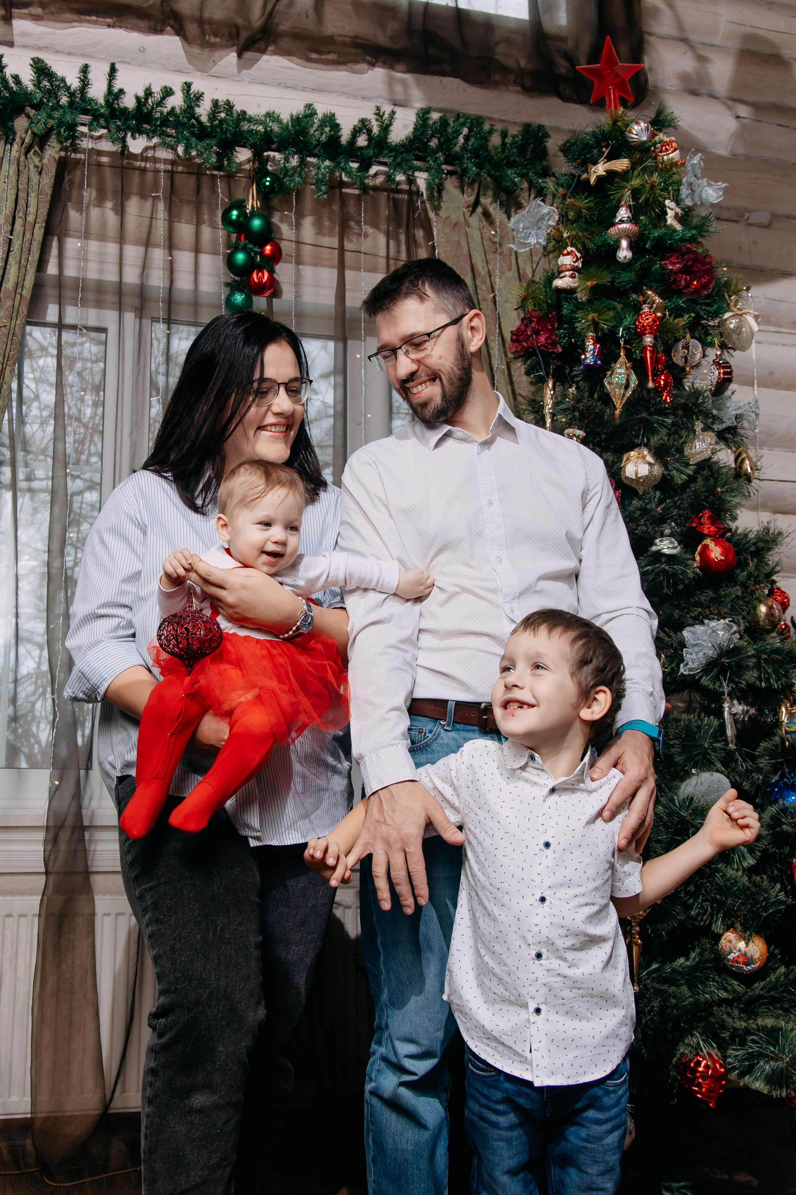 Новогодняя фотосъемка на дому, 4 семьи. Фото и видео съемка. Андрей Ионов