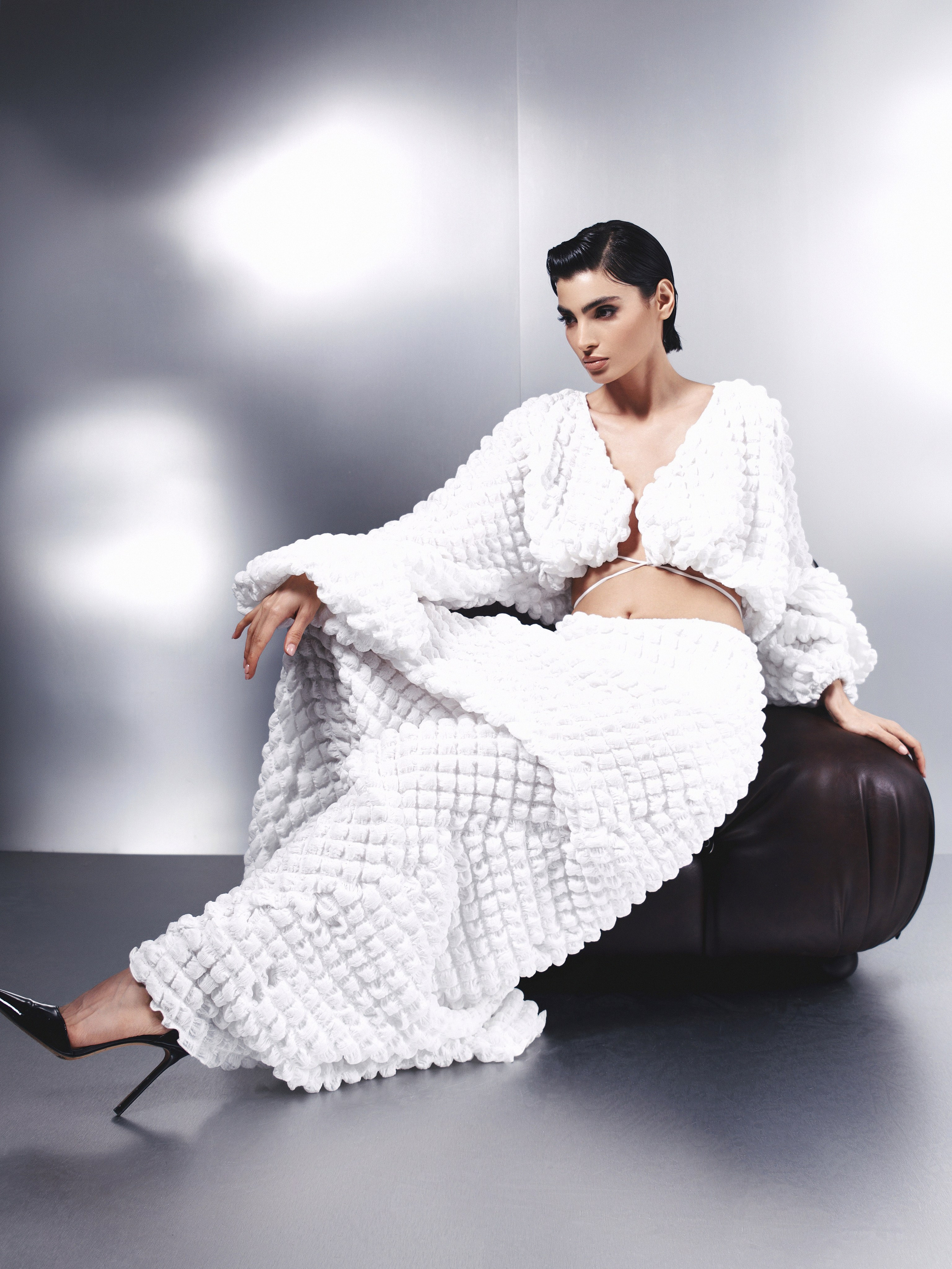 Miruna. NOIZOMAX Художественный фотограф в Дубай