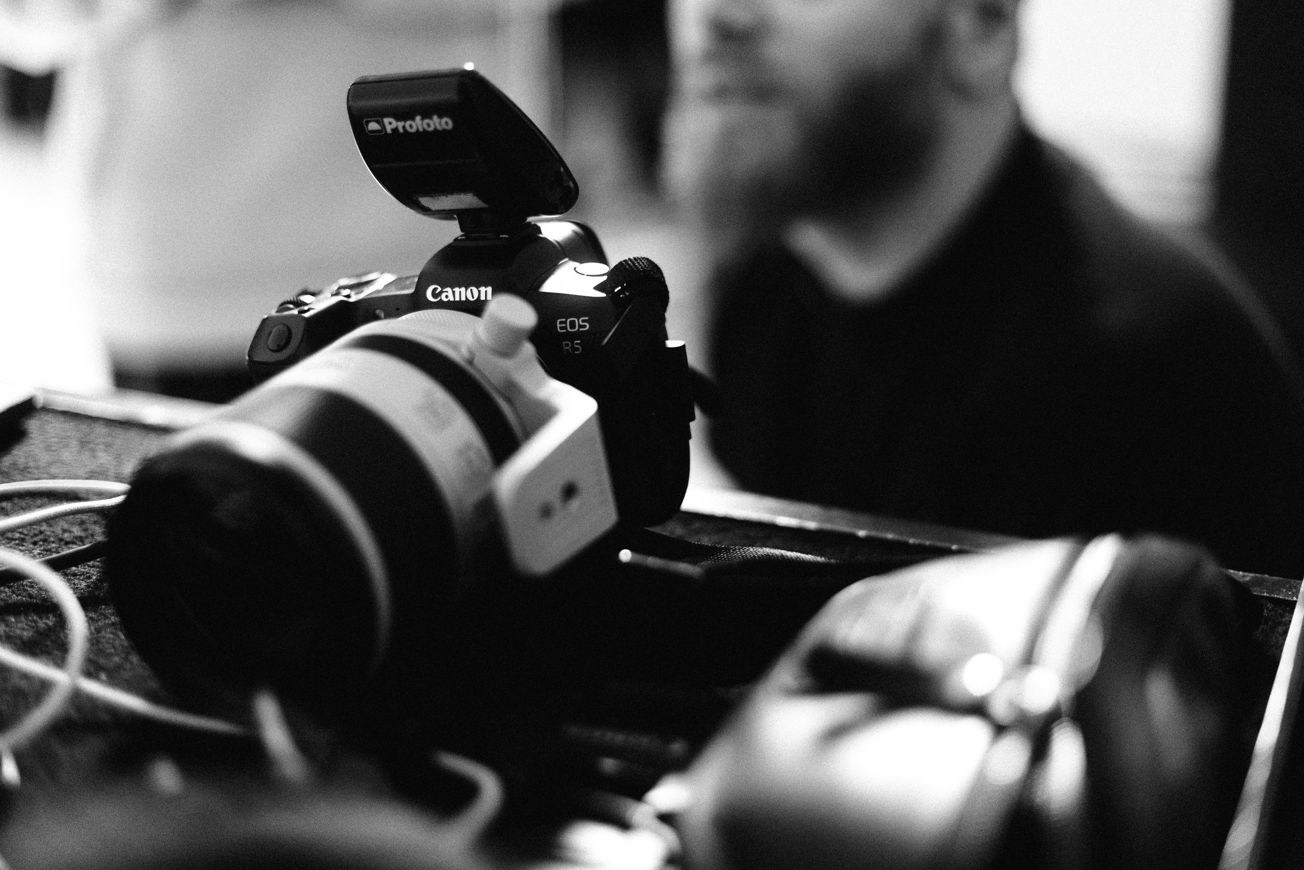 Бэкстейдж со съёмки Дмитрия Портнягина у Валентина Блоха. Коммерческий фотограф в Москве — Антон Ермаков