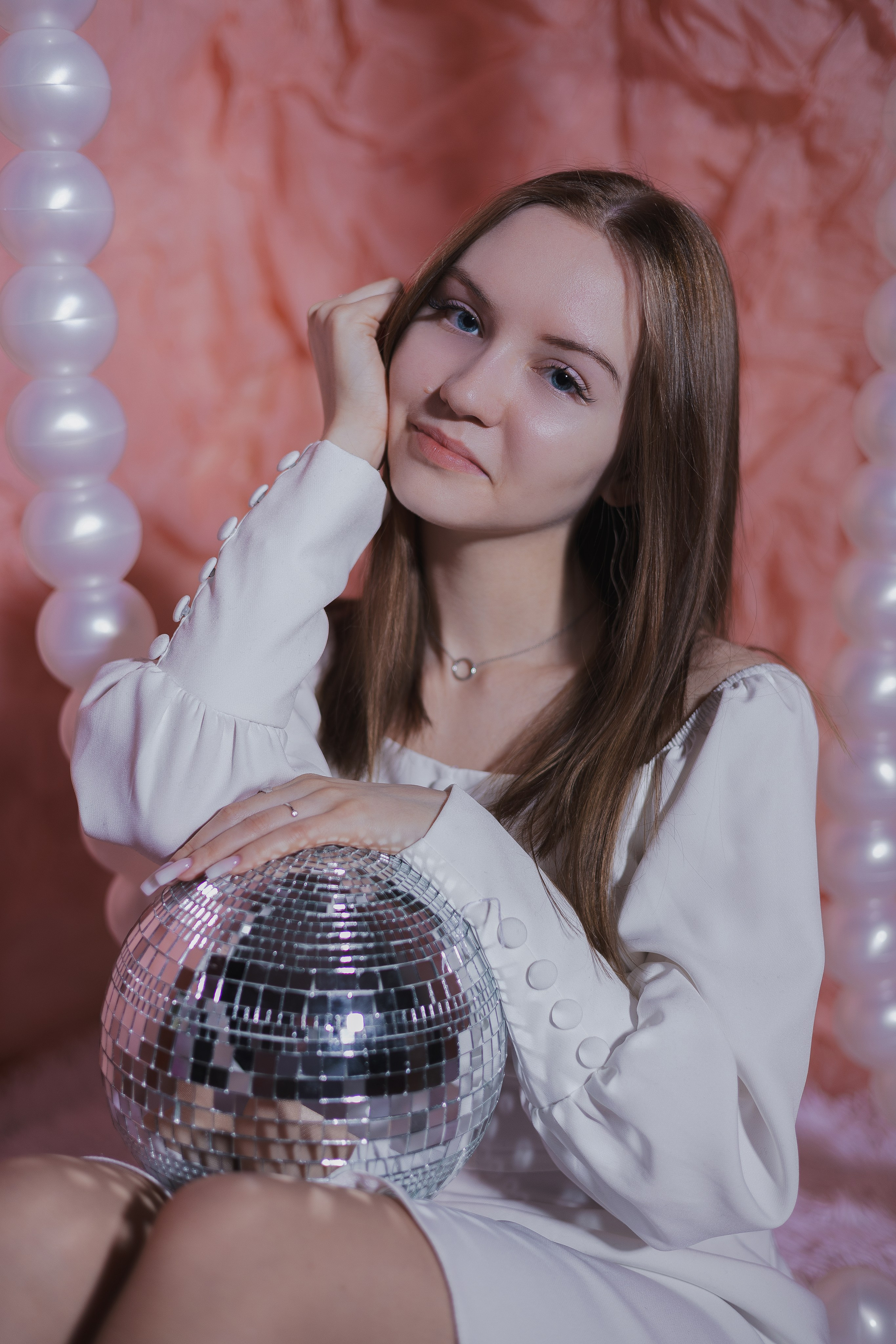 Люба. Фотограф Julia Milton | Портреты, съемки для маркетплейсов, лавстори, съёмка беременности в Санкт-Петербурге. Обучение фотографии в Спб очно