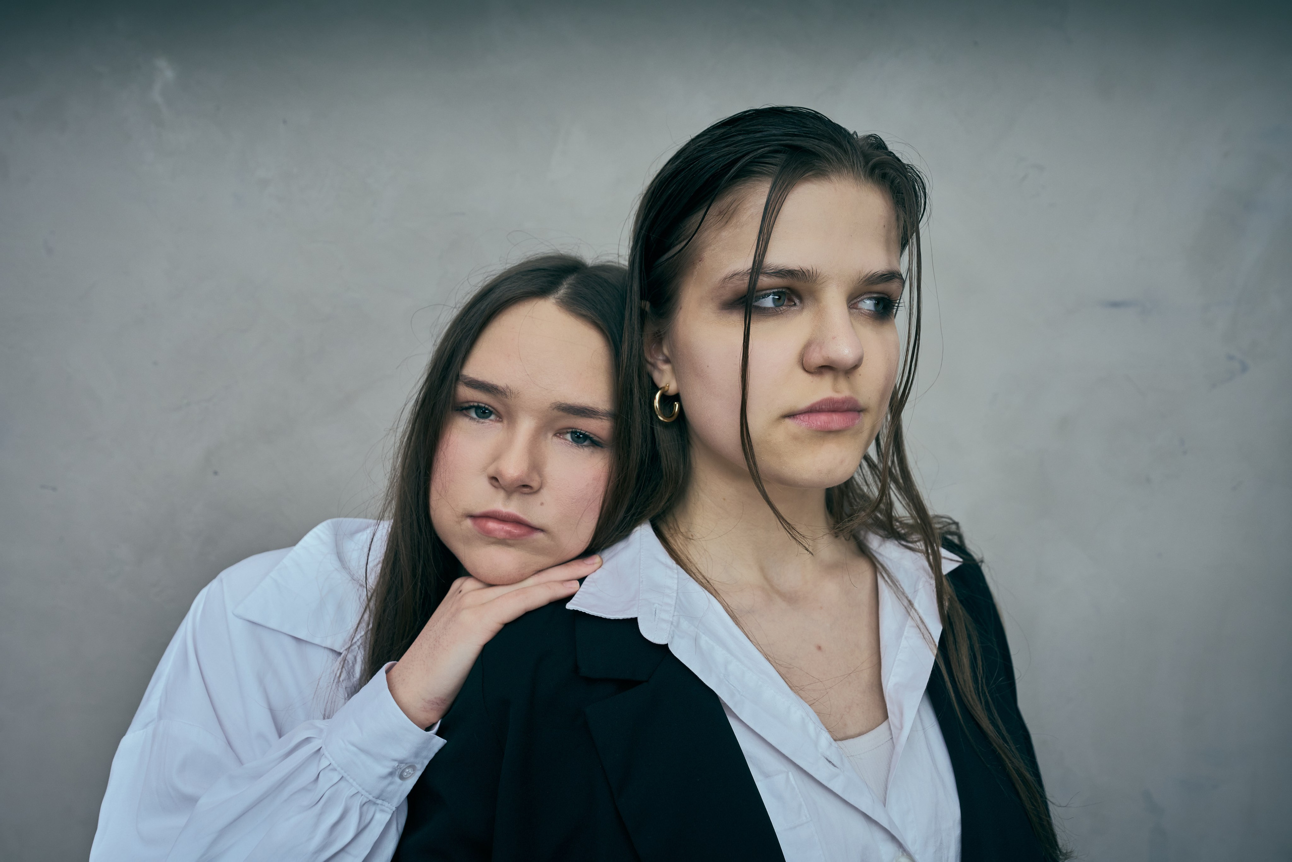 Ника и Ксюша. Репортажный фотограф мероприятий и концертов в Екатеринбурге