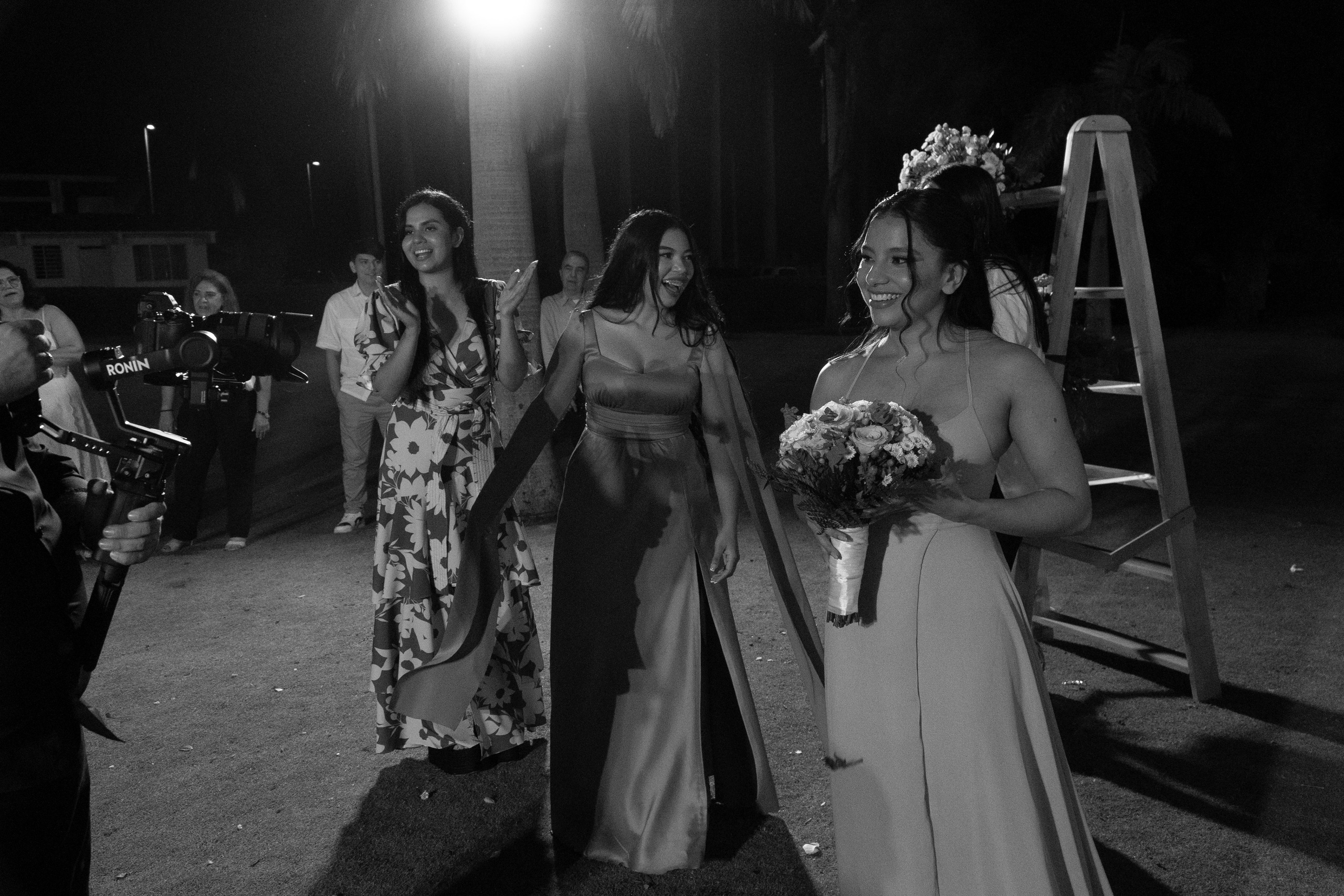 Carola & Gerson. Wedding Photographer in Barcelona and Medellin