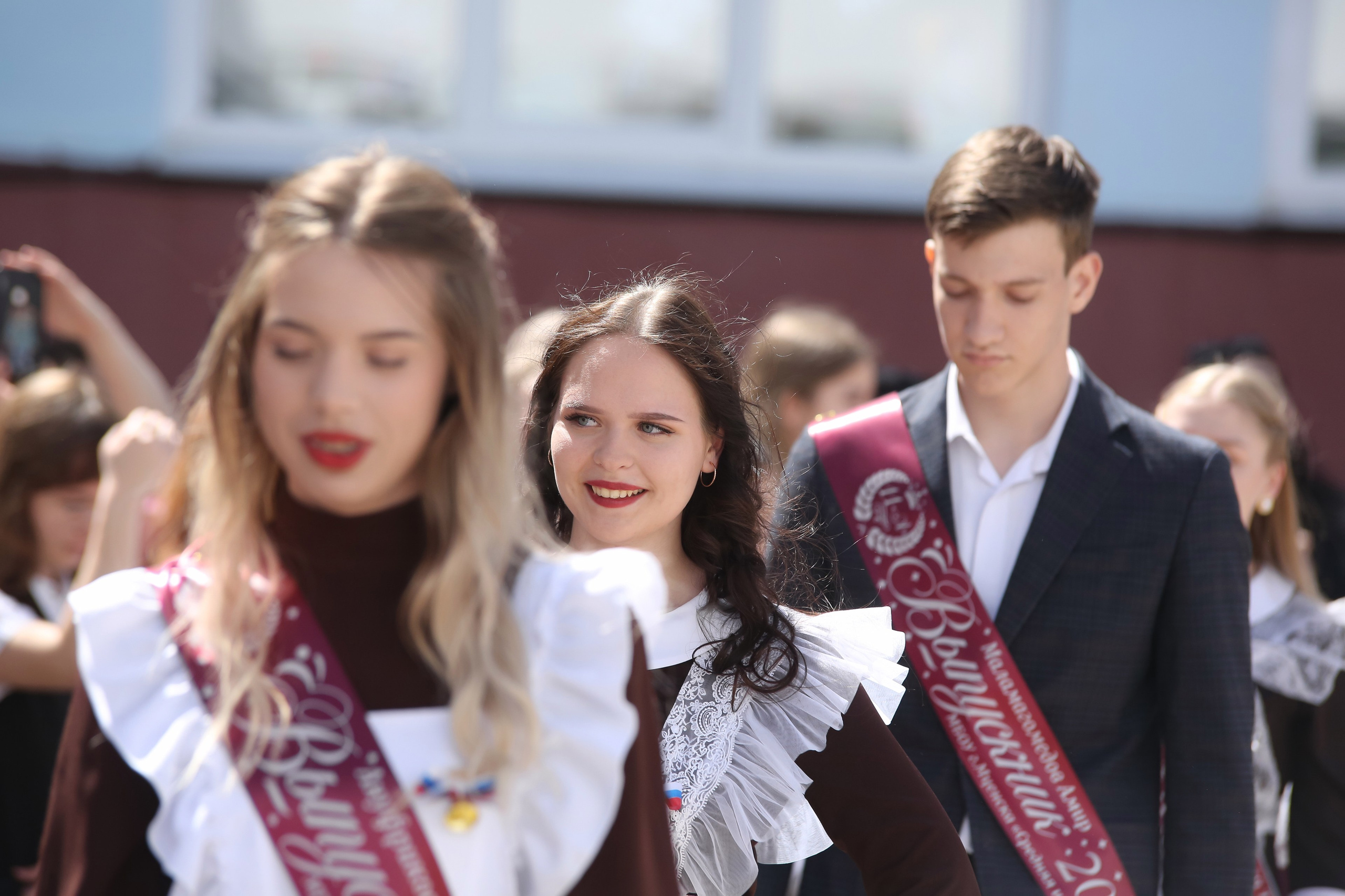 ЛИНЕЙКА «ПОСЛЕДНИЙ ЗВОНОК» 9 ШКОЛА 2024 г МЦЕНСК. ТВОЙ АЛЬБОМ / ТВОИ ПРАВИЛА