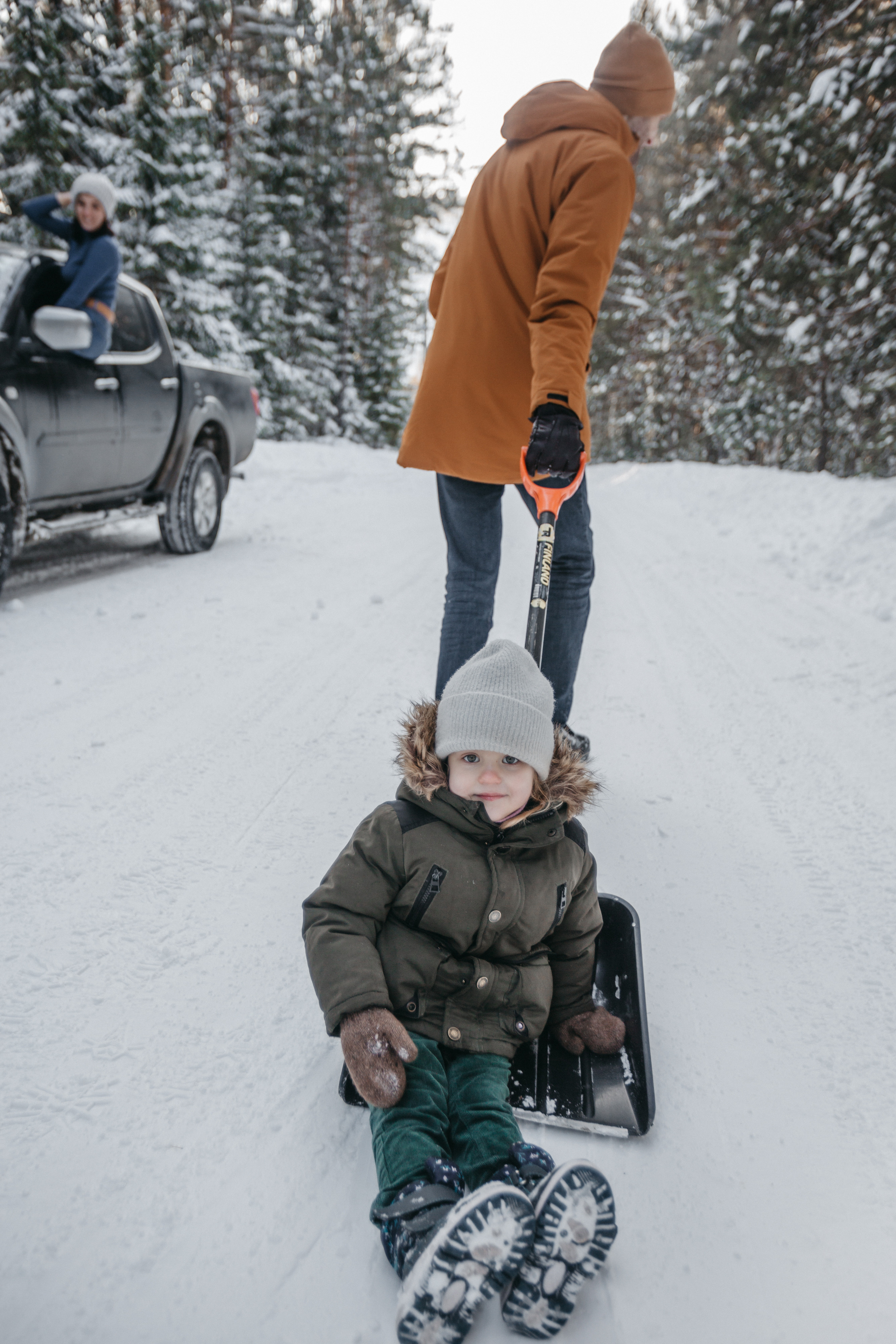 Зимние забавы. Фотограф Красноярск Рукосуева Катерина