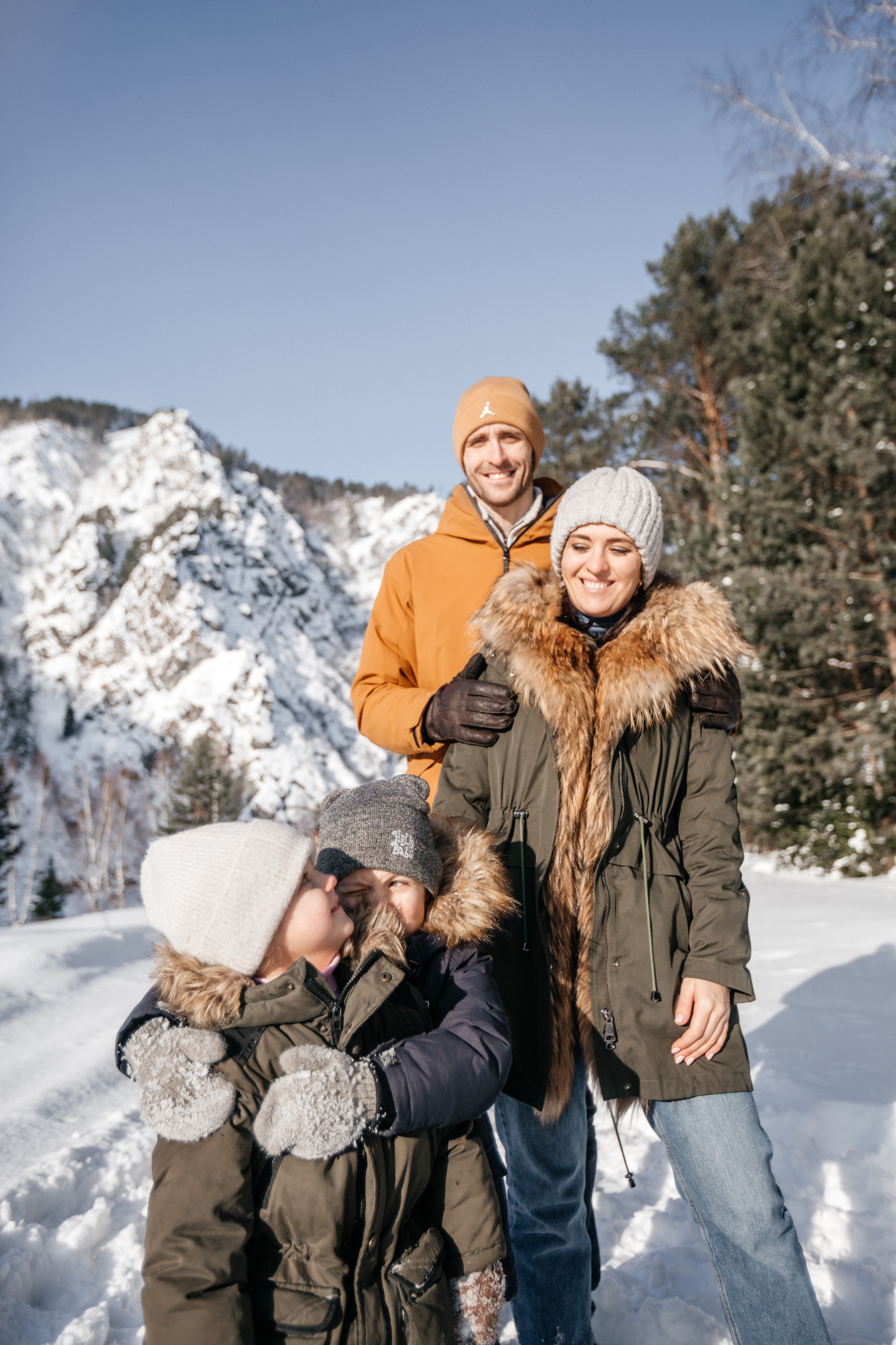 Зимние забавы. Фотограф Красноярск Рукосуева Катерина