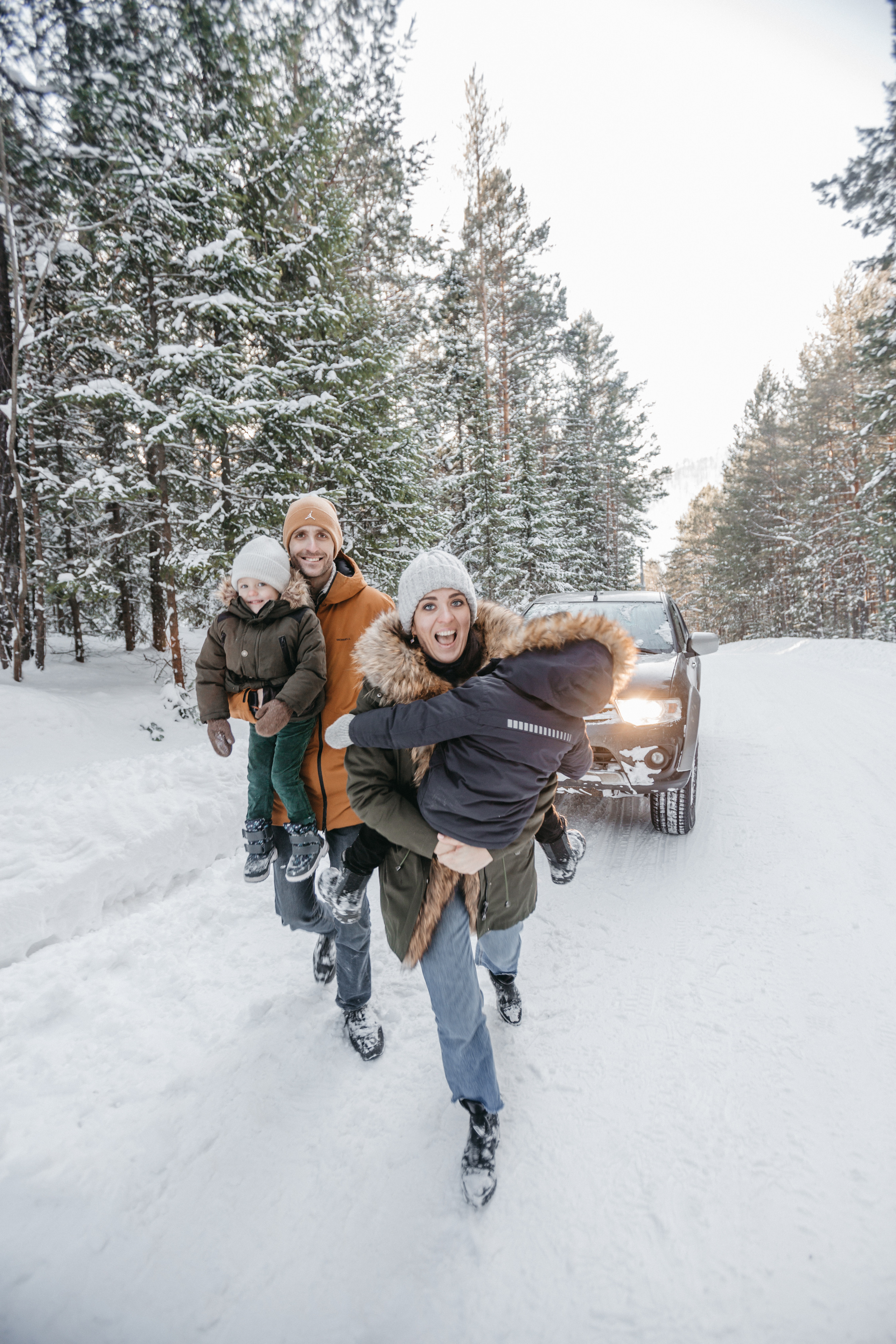 Зимние забавы. Фотограф Красноярск Рукосуева Катерина