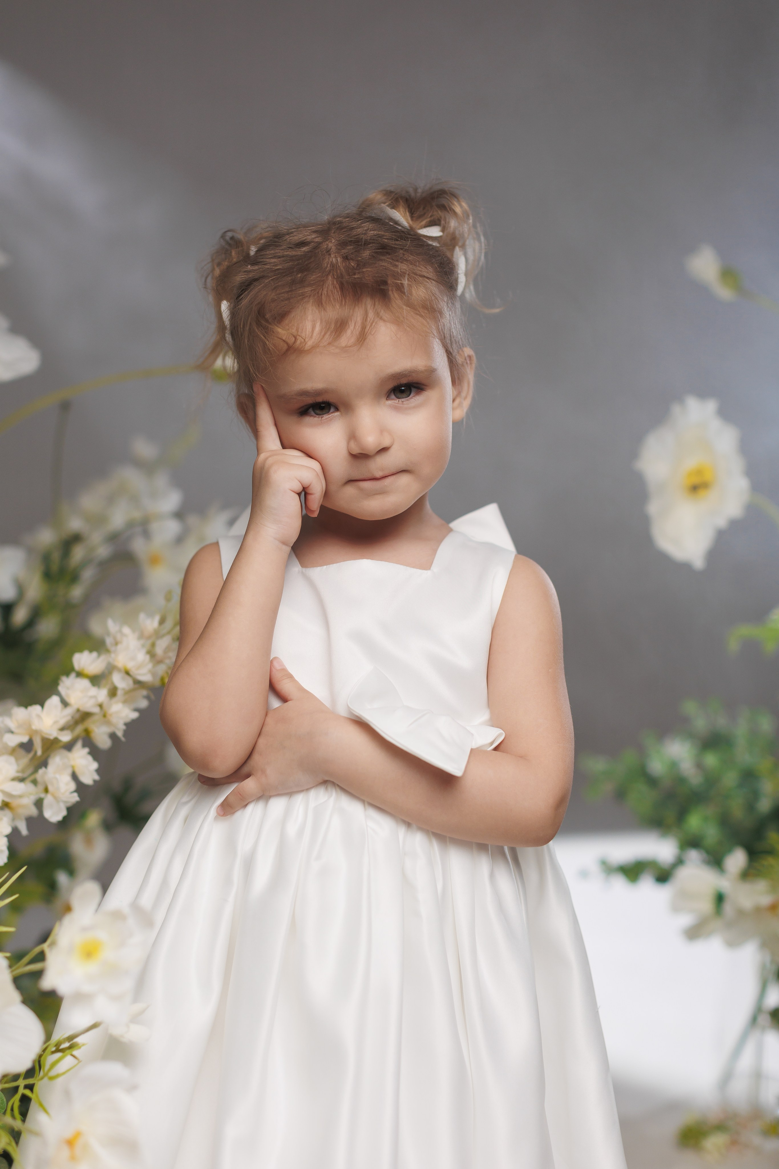 Съемка с цветами для модельного агентства. Анна Демидец — фотограф и маркетолог в Новошахтинске, Шахтах и Ростове-на-Дону