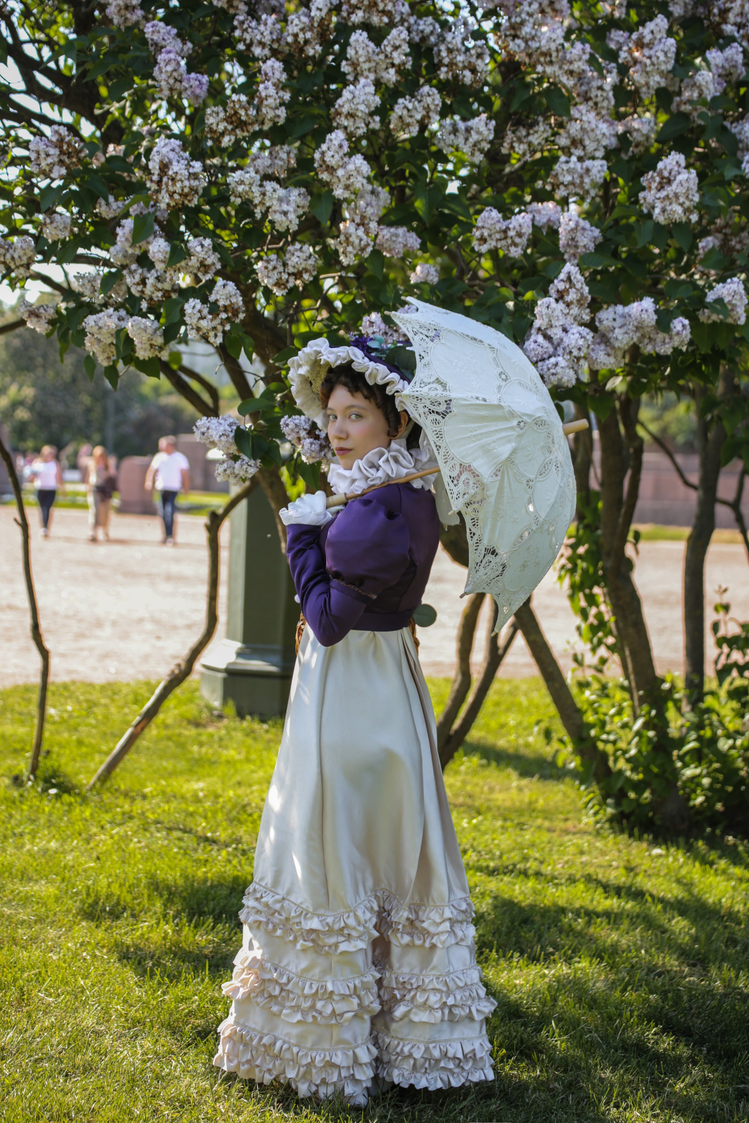 Ампир. Костюмер, художник кино и телевидения в спб