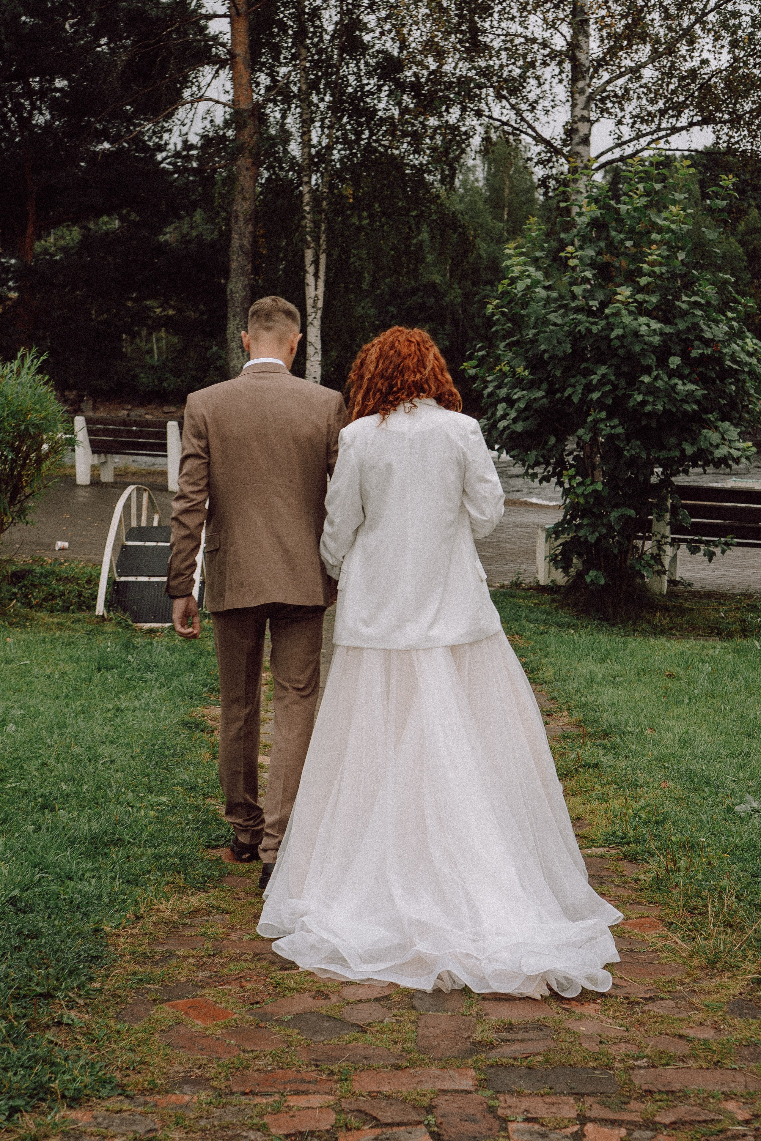 СВАДЕБНАЯ ФОТОСЕССИИЯ ПАРЫ В ГОРОДЕ ПРИОЗЕРСК В СОСНОВОМ ЛЕСУ И С ПИКАПОМ. Профессиональный фотограф, Санкт-Петербург — Виктория Богомолова