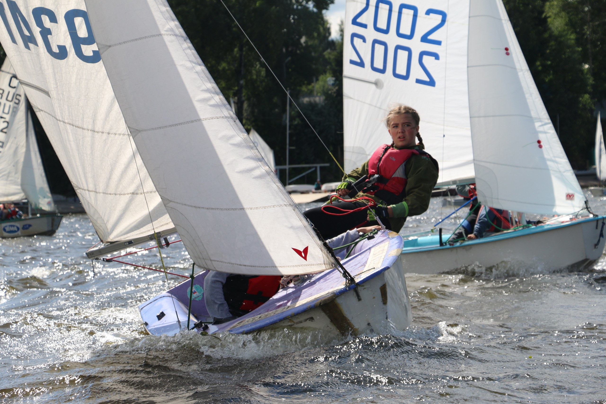 Парусный спорт, фото яхты, спортсмены, детский спорт, яхтинг, парус, у. Мария Ткаченко. Документальная фотография