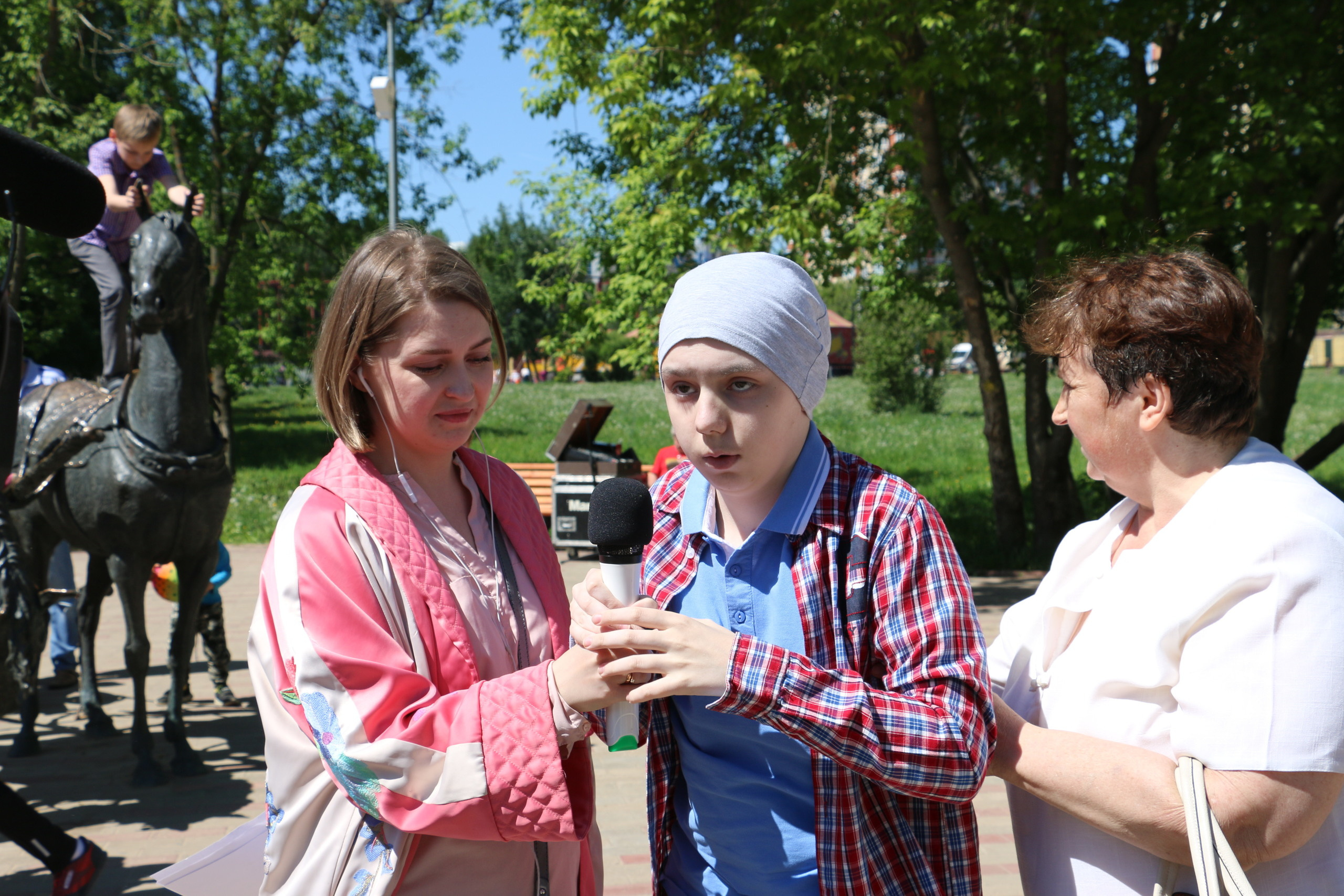 Благотворительная акция, сбор макулатуры, благотворительность, сбор ср. Мария Ткаченко. Документальная фотография