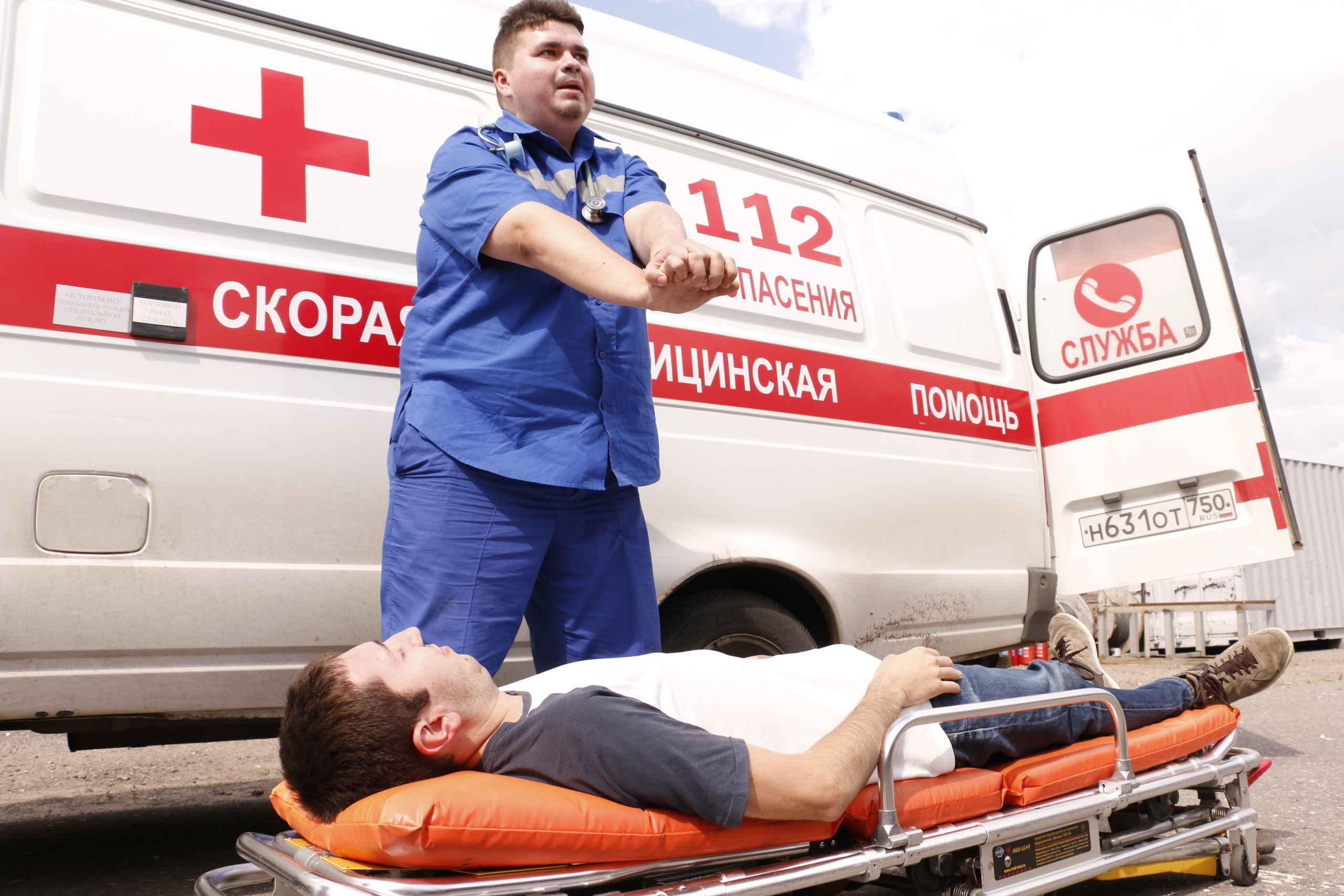 Спасательная операция, учения, служба спасения, мчс в работе, служба с. Мария Ткаченко. Документальная фотография