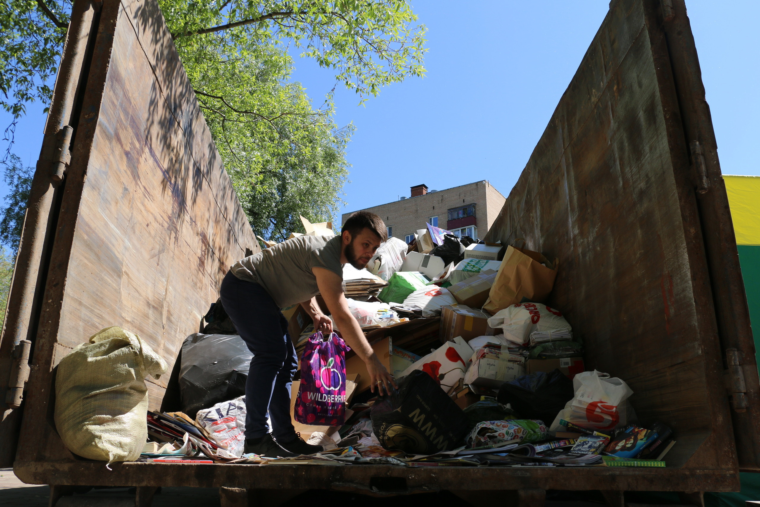 Благотворительная акция, сбор макулатуры, благотворительность, сбор ср. Мария Ткаченко. Документальная фотография