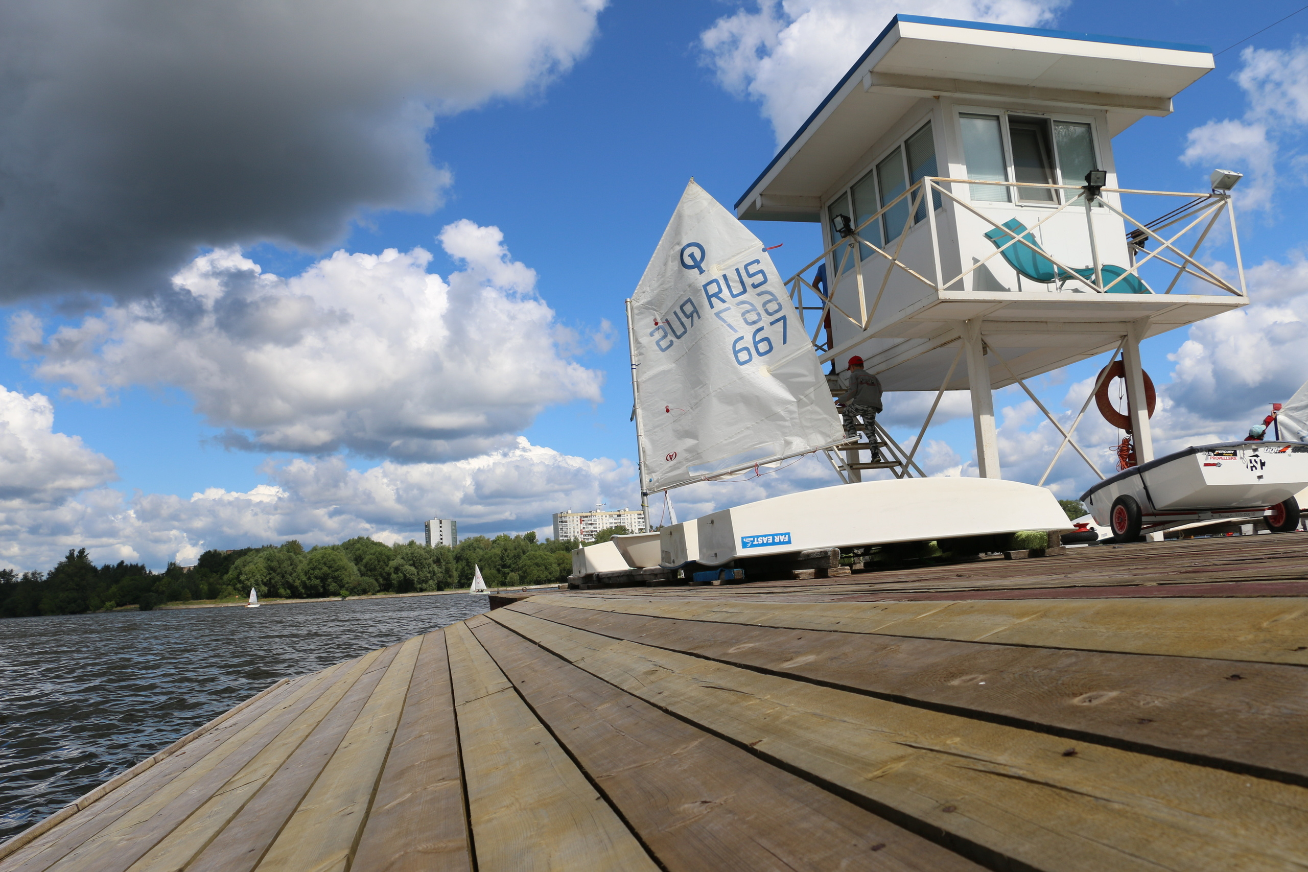 Парусный спорт, фото яхты, спортсмены, детский спорт, яхтинг, парус, у. Мария Ткаченко. Документальная фотография