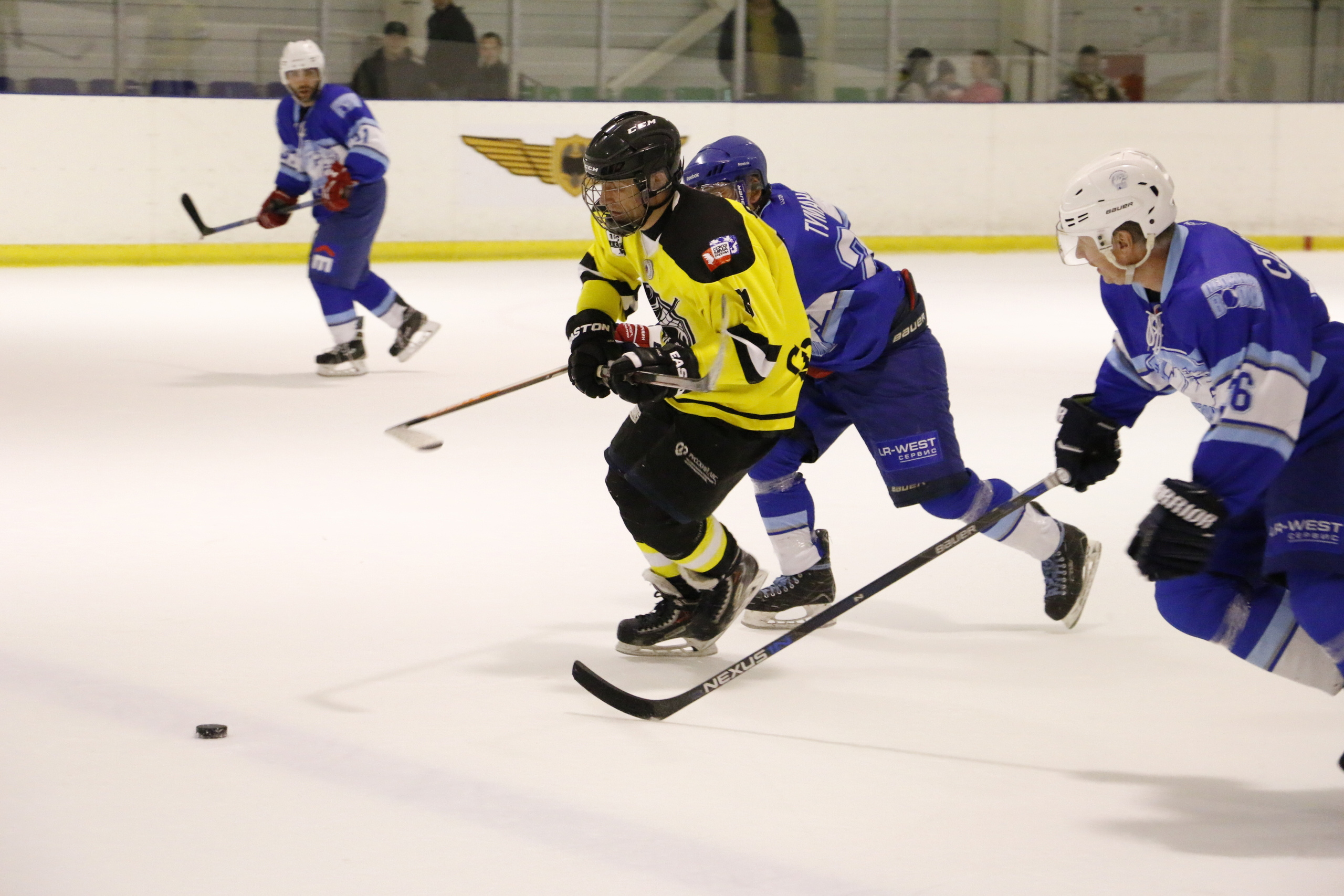 Хоккей, матч, фото хоккея, александр мостовой, ледовый дворец, евгений. Мария Ткаченко. Документальная фотография
