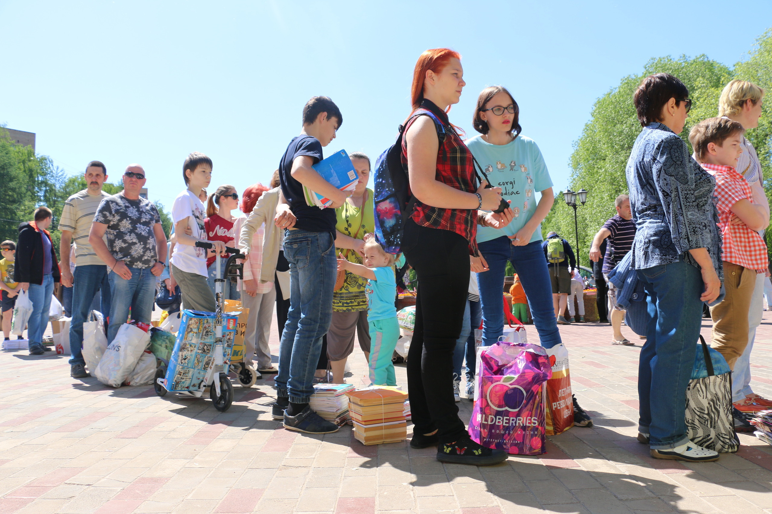 Благотворительная акция, сбор макулатуры, благотворительность, сбор ср. Мария Ткаченко. Документальная фотография