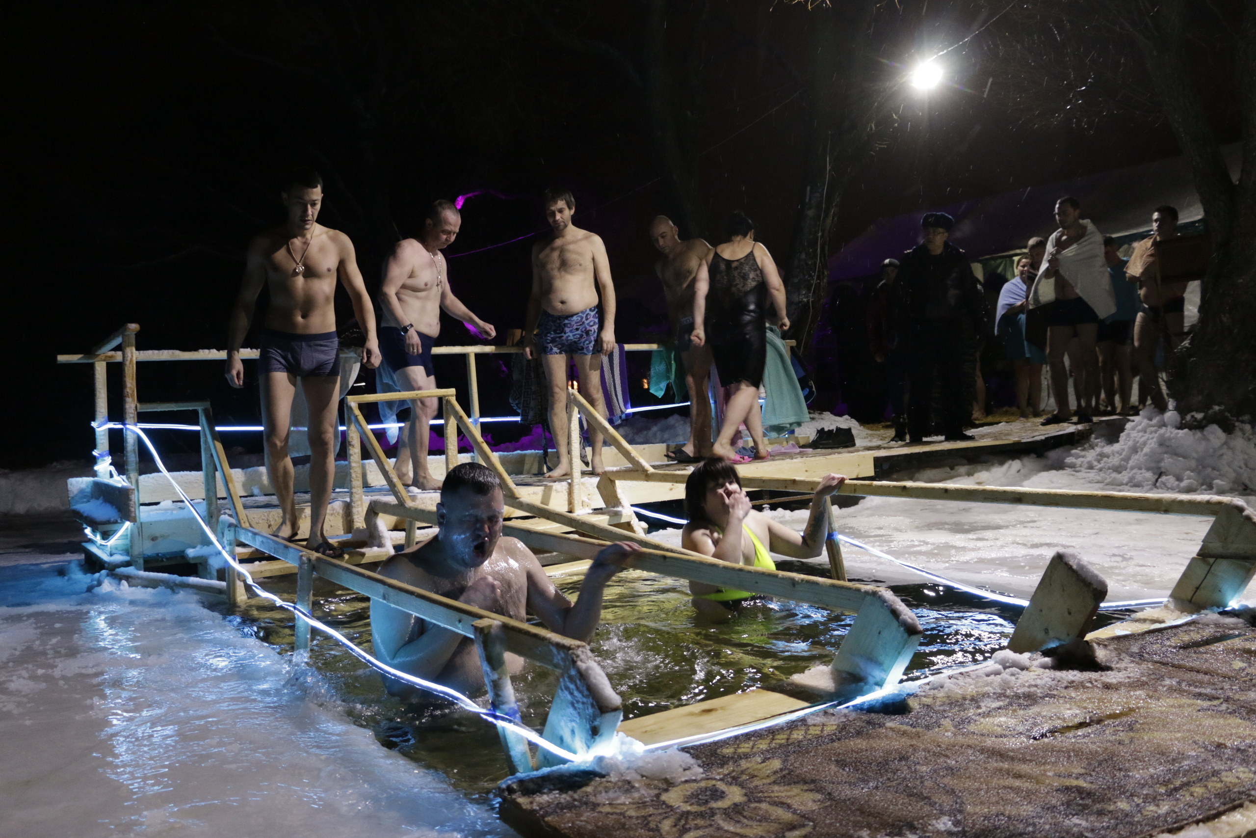 Крещение, Epiphany, крещенские купания, прорубь, religion, религия, хр. Мария Ткаченко. Документальная фотография