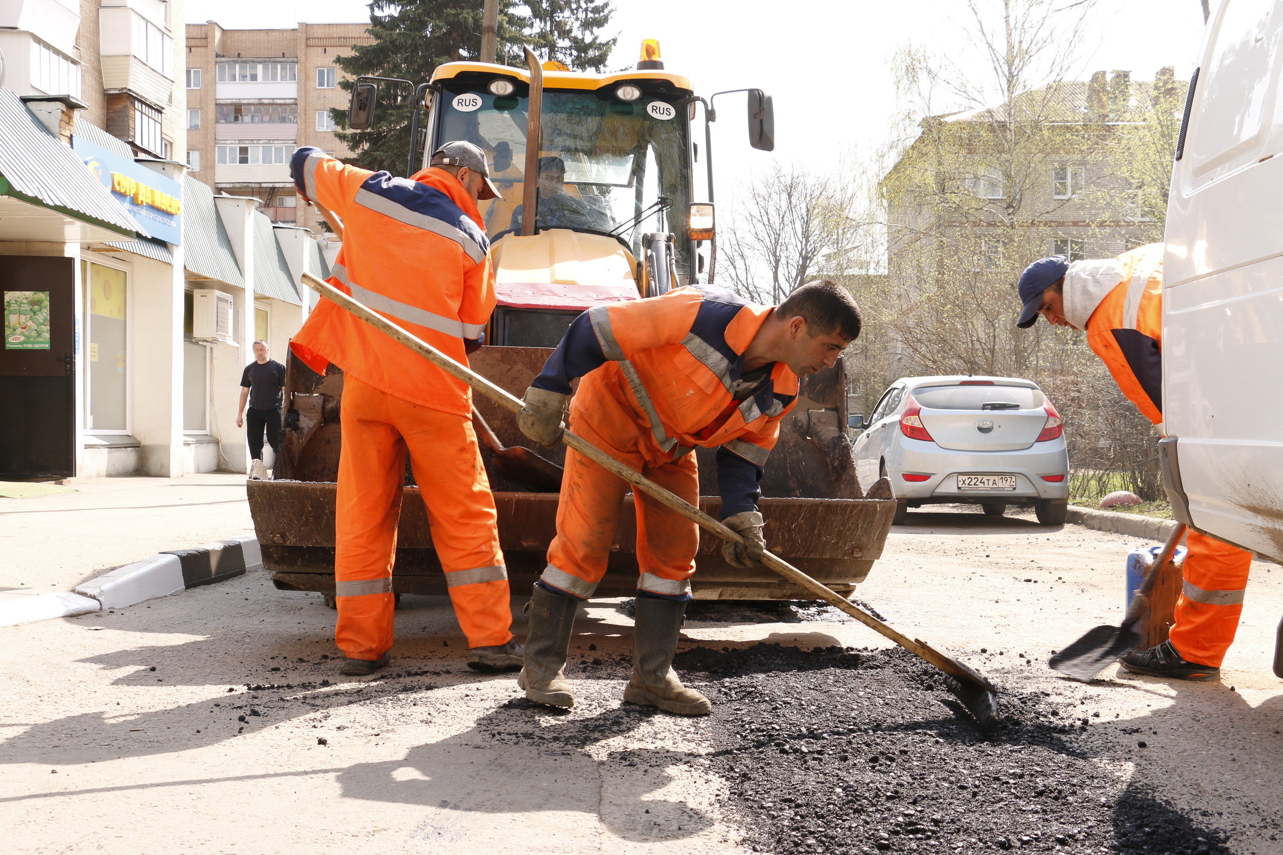Благоустройство, строительство, дороги, экология, посадка деревьев, ас. Мария Ткаченко. Документальная фотография