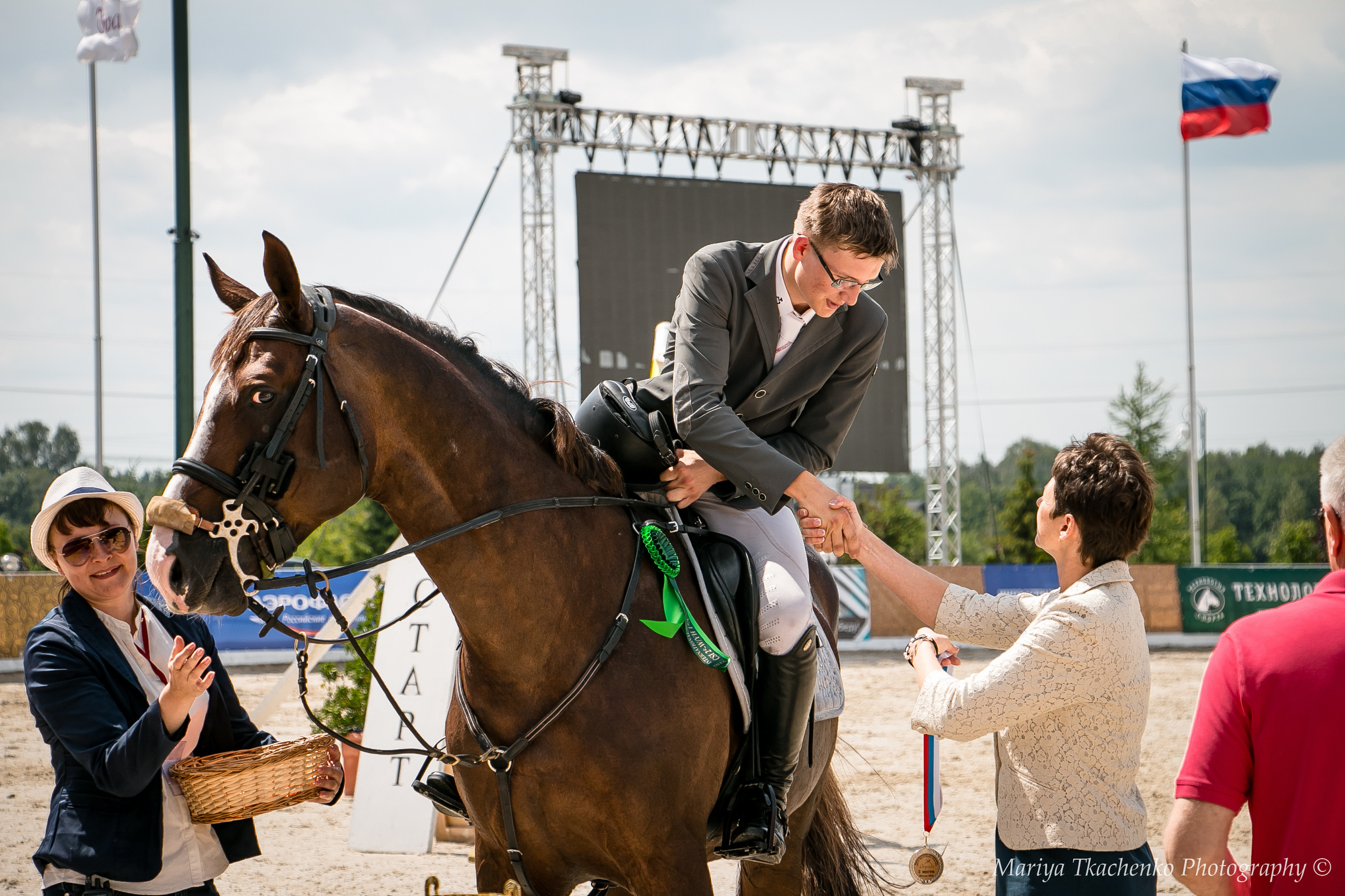 Конные соревнования, конкур, перепрыжка, фотосъмка лошадей, кони, конн. Мария Ткаченко. Документальная фотография
