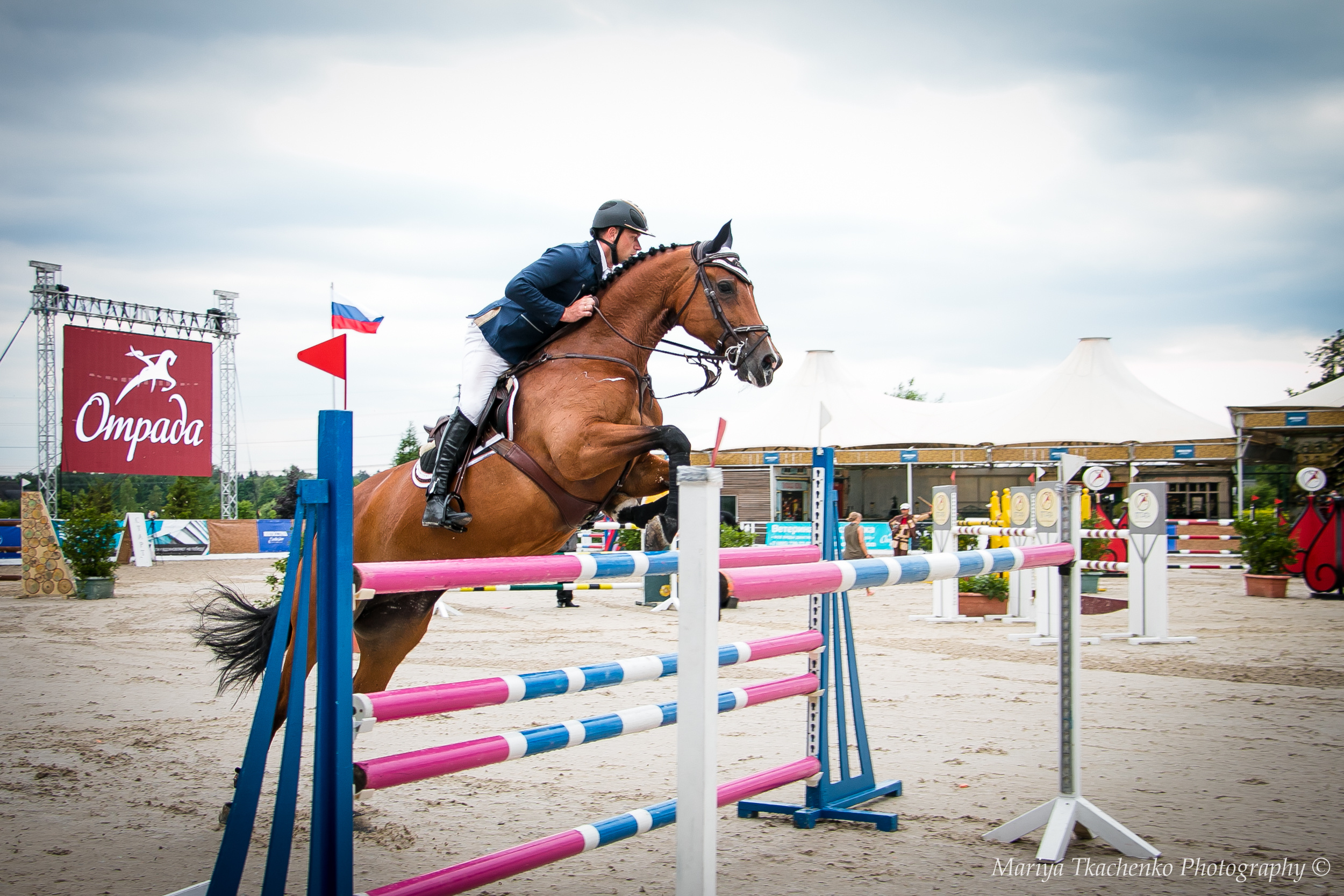 Конные соревнования, конкур, перепрыжка, фотосъмка лошадей, кони, конн. Мария Ткаченко. Документальная фотография